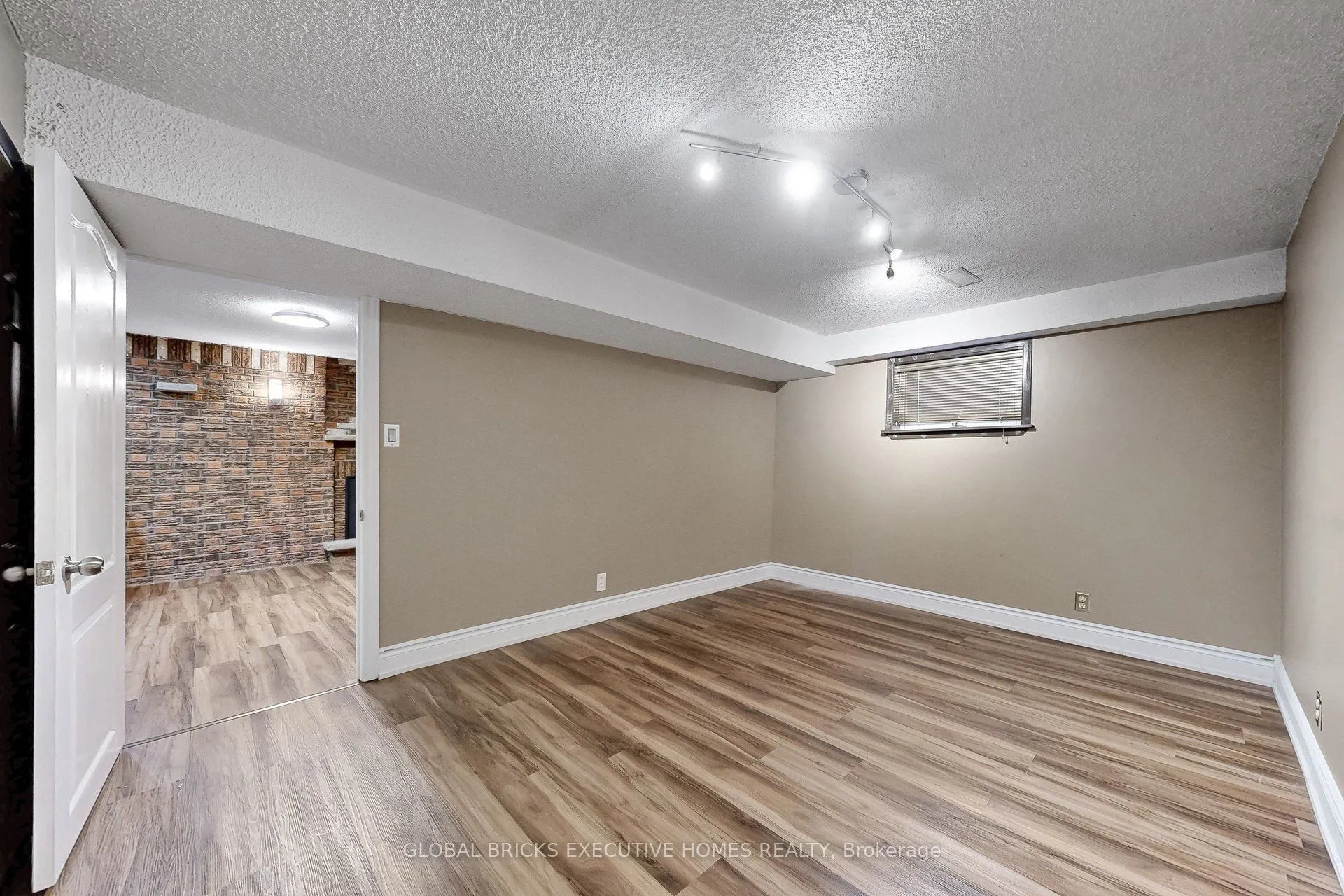 53 Goldring Drive
