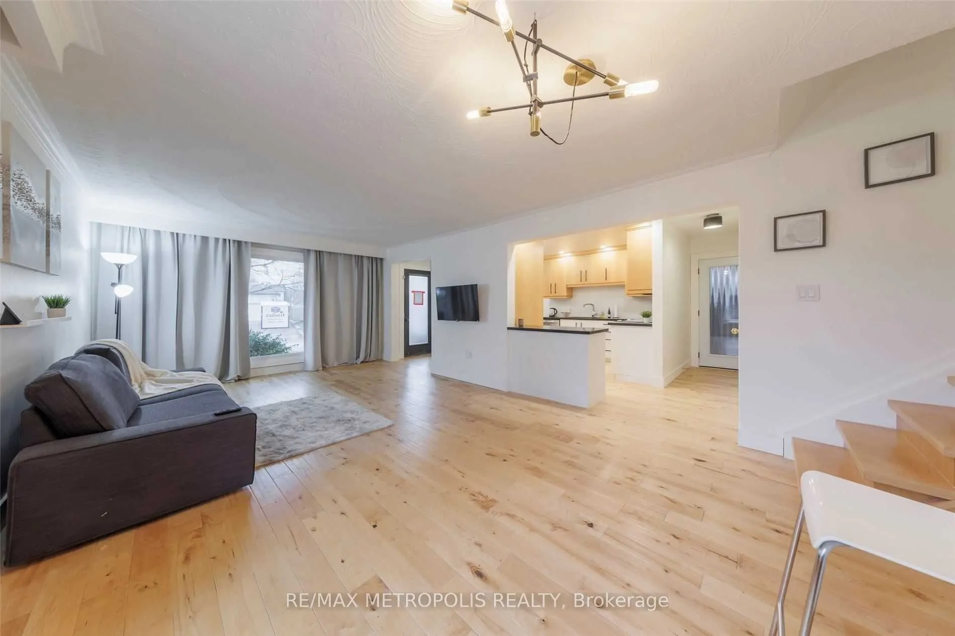 21 Hills Road #Main