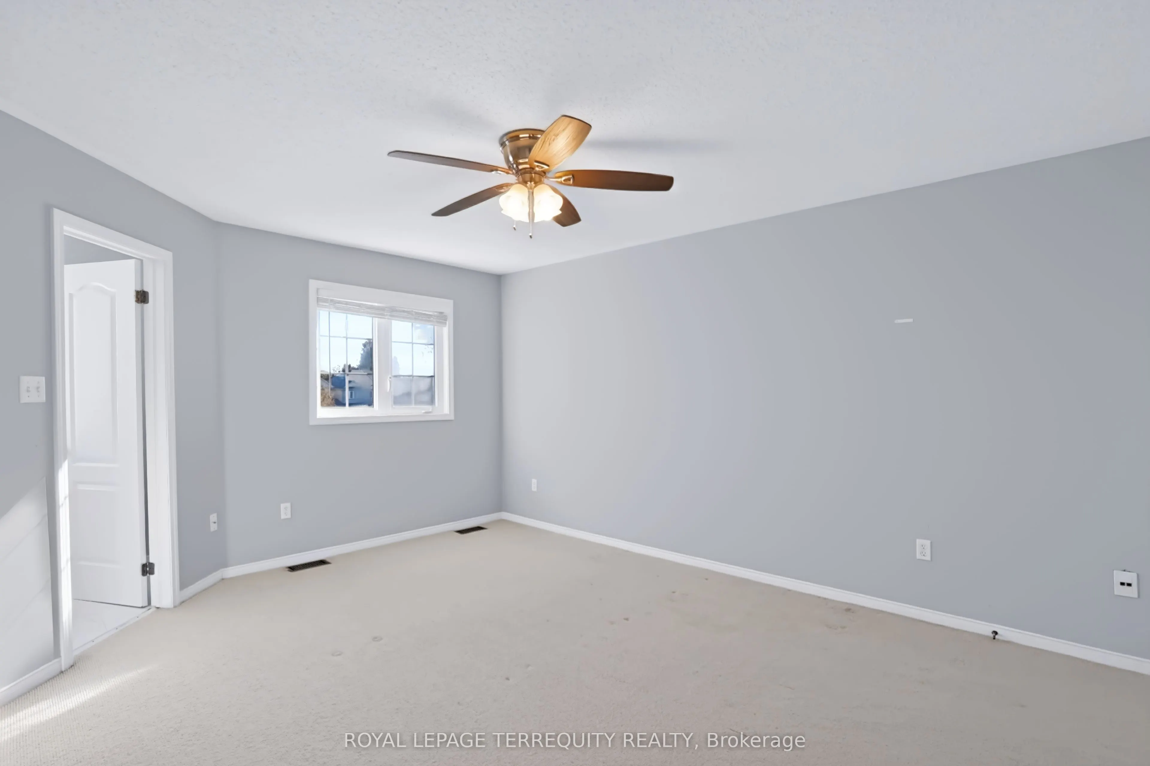 253 Sprucewood Crescent W #19