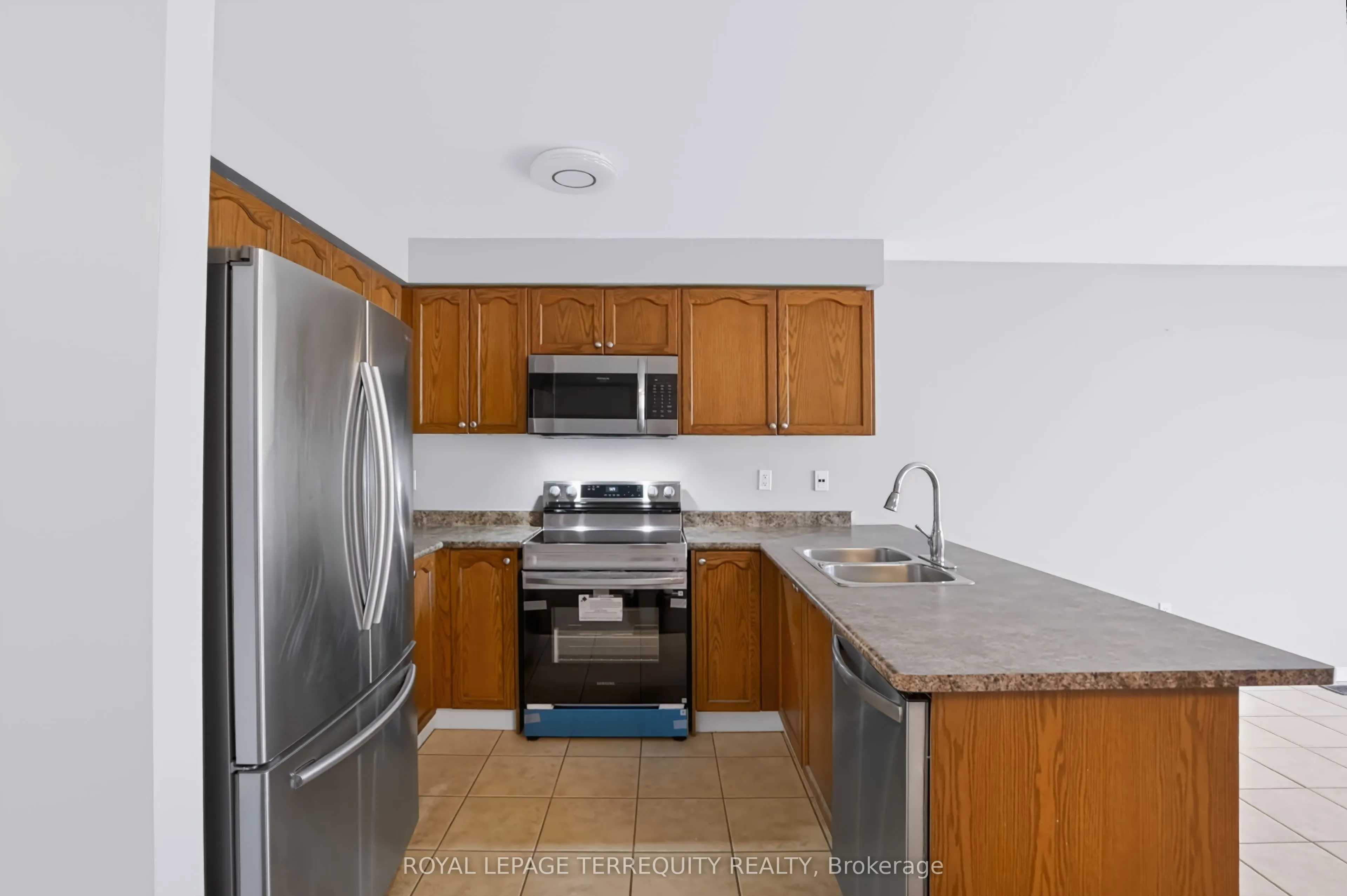 253 Sprucewood Crescent W #19