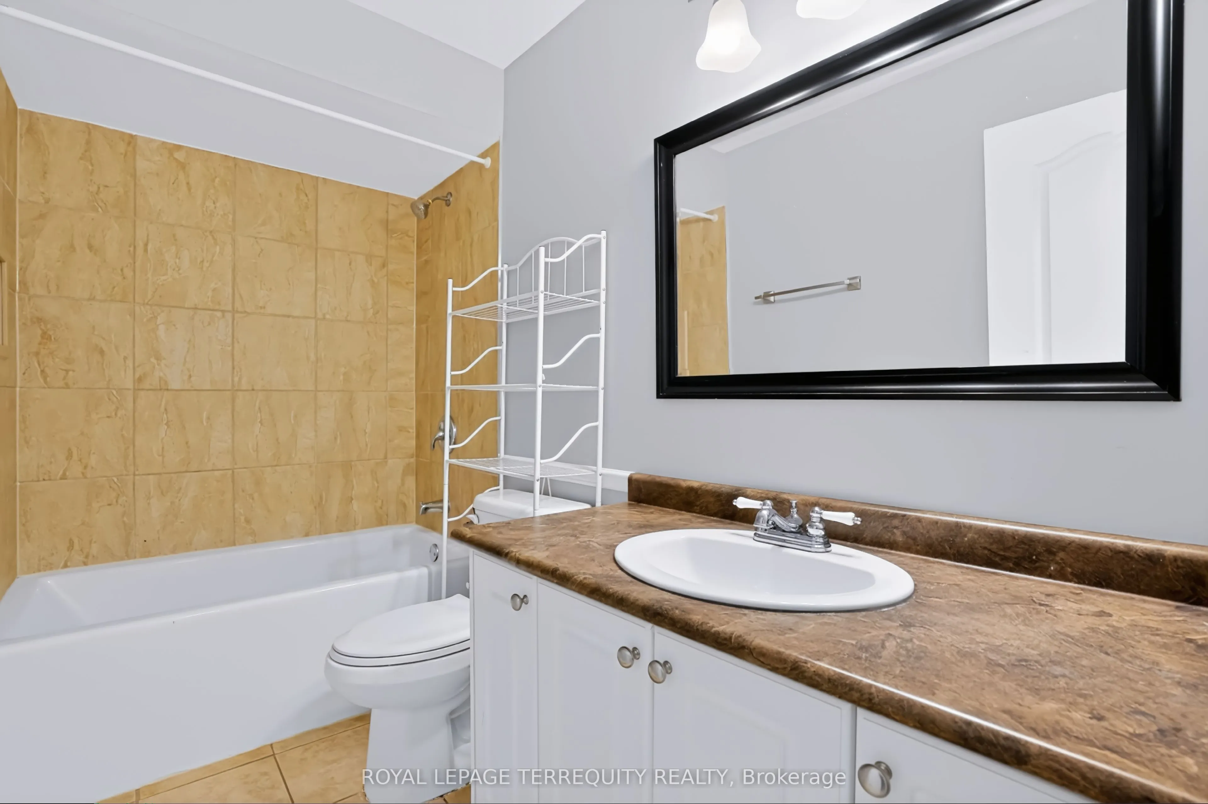 253 Sprucewood Crescent W #19