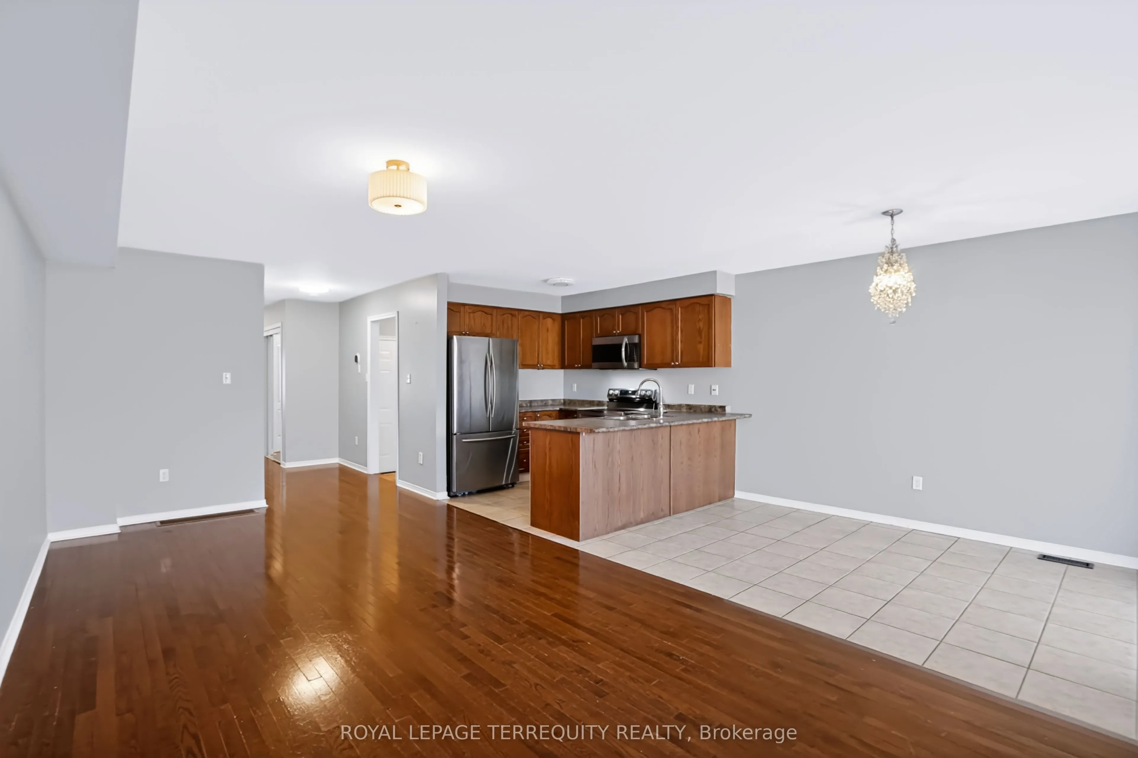 253 Sprucewood Crescent W #19
