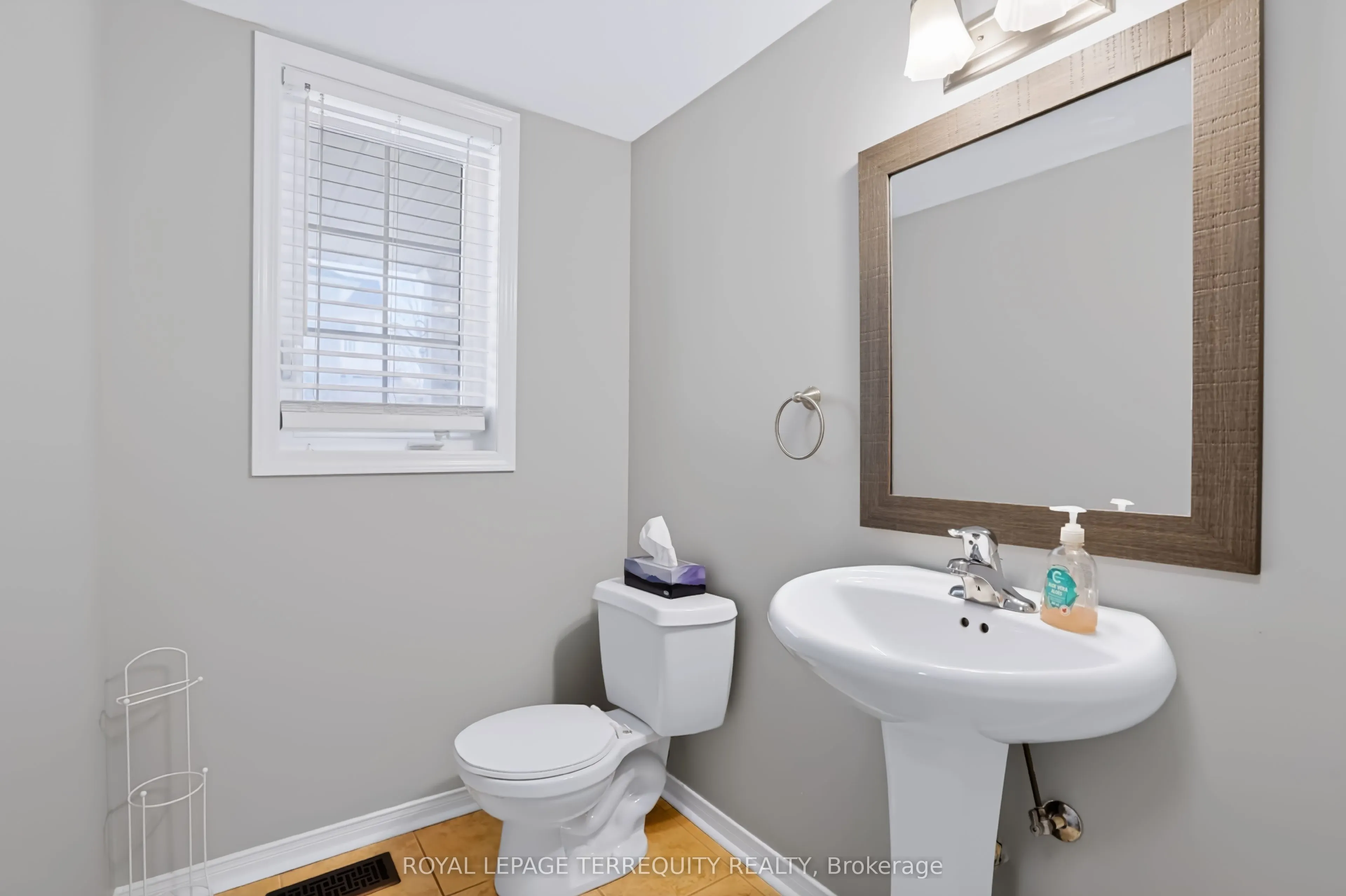253 Sprucewood Crescent W #19
