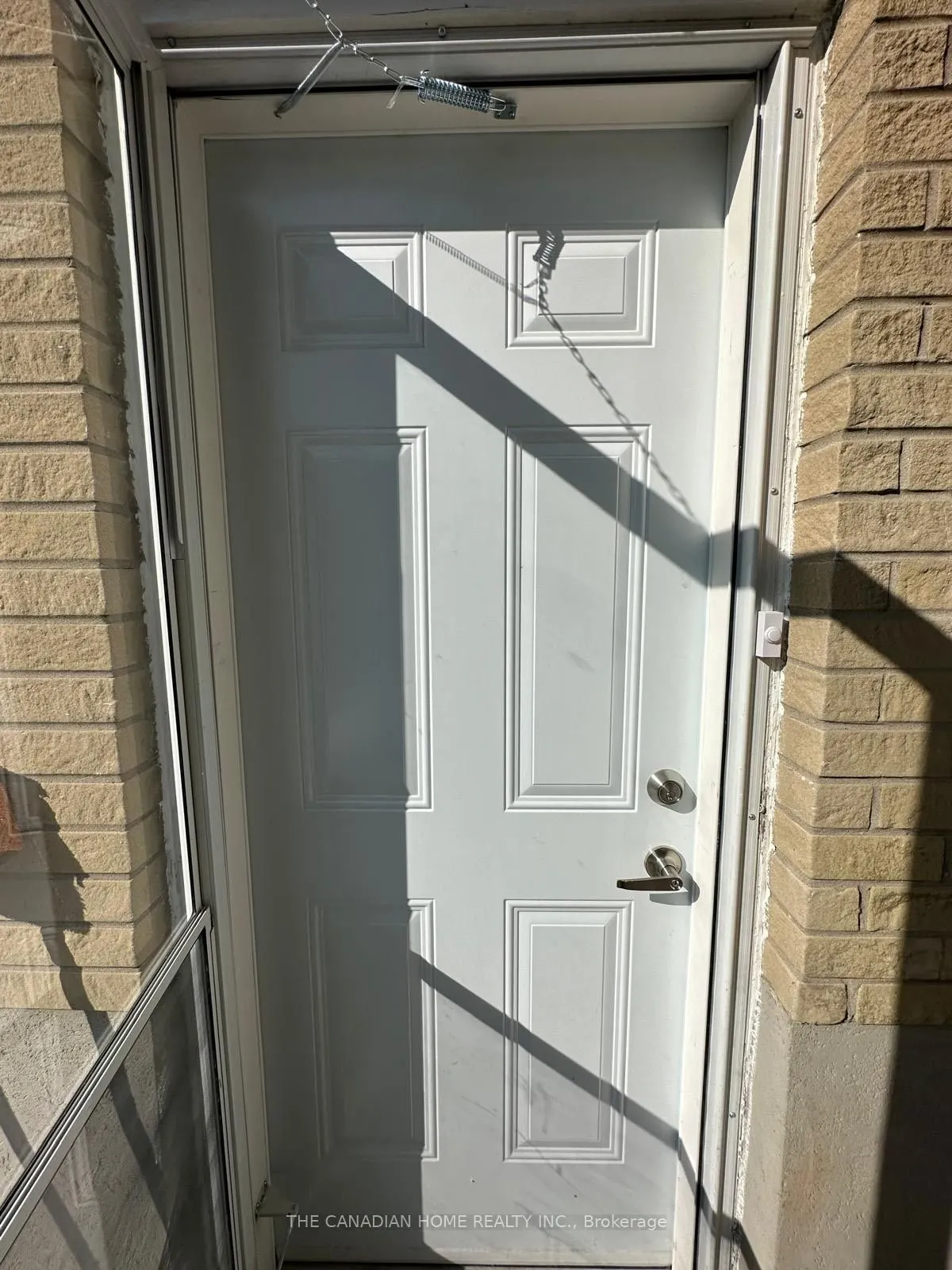 537 Oakwood Avenue