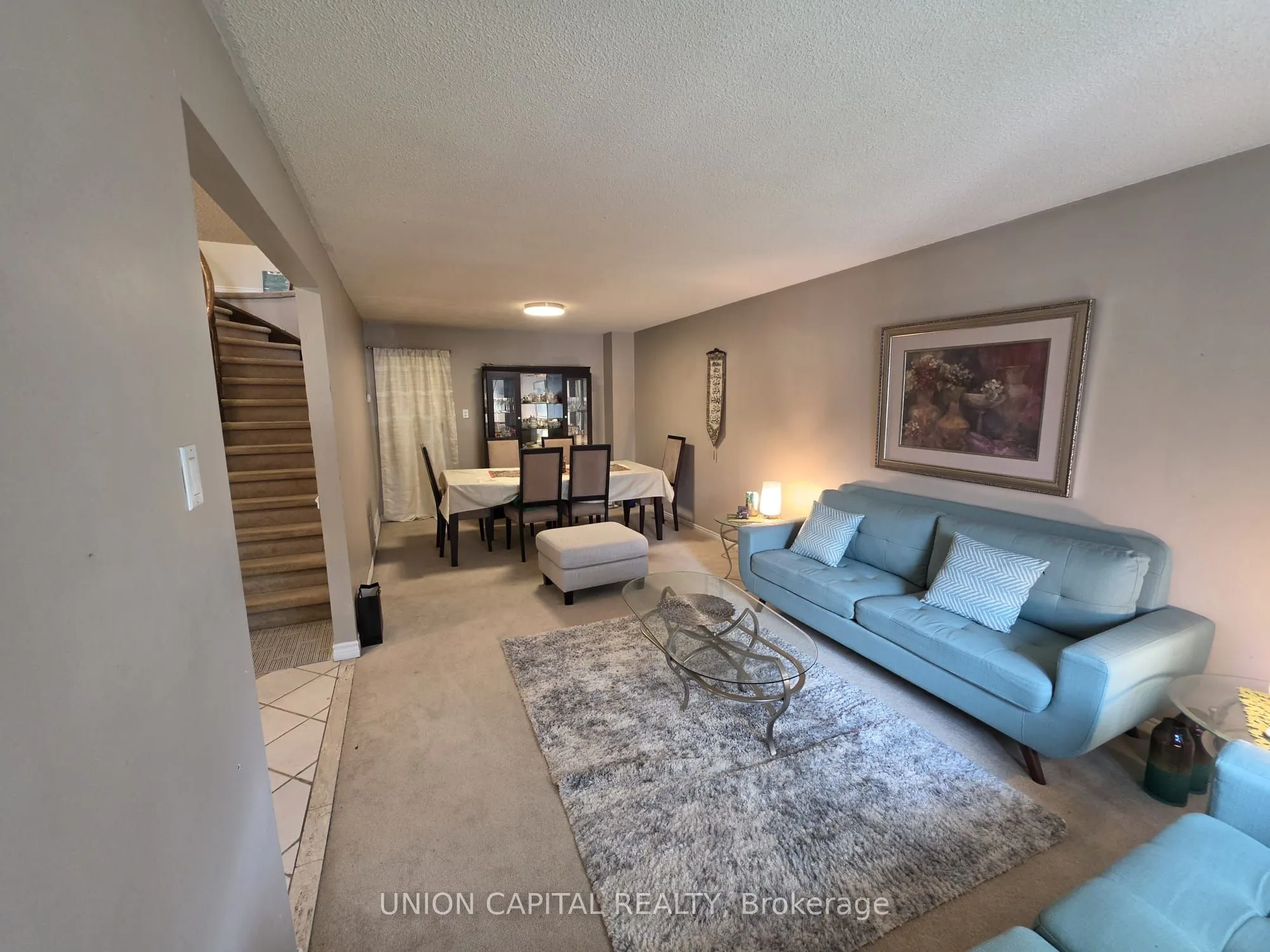 2363 Strathmore Crescent