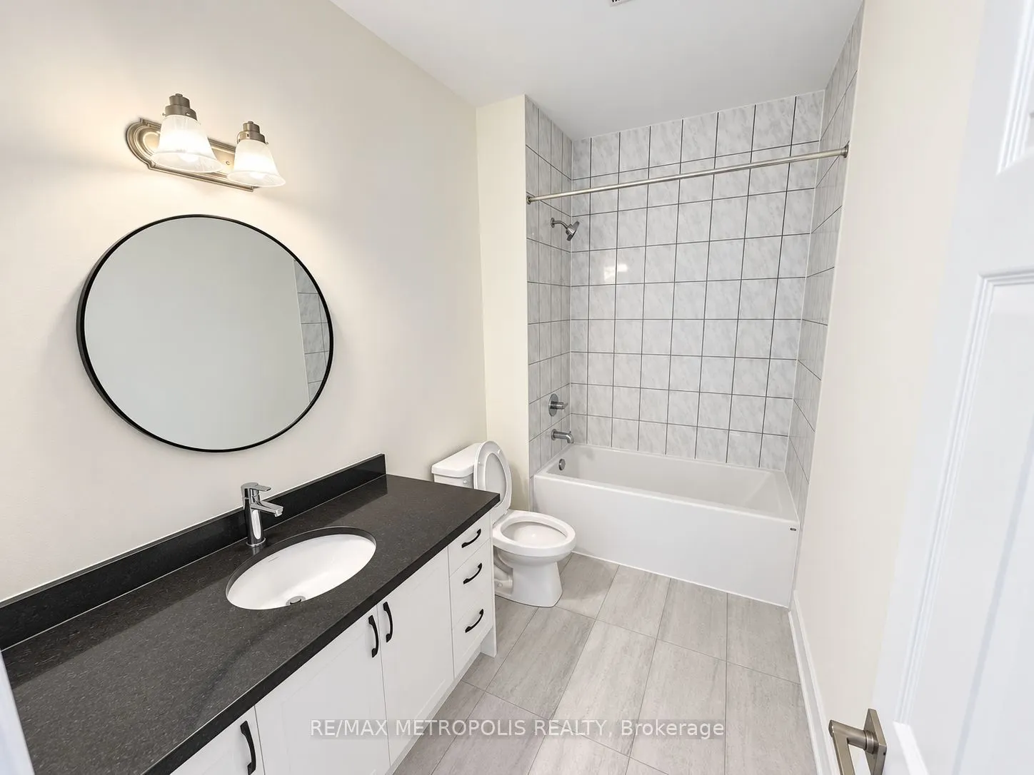 2224 Beckman Crescent