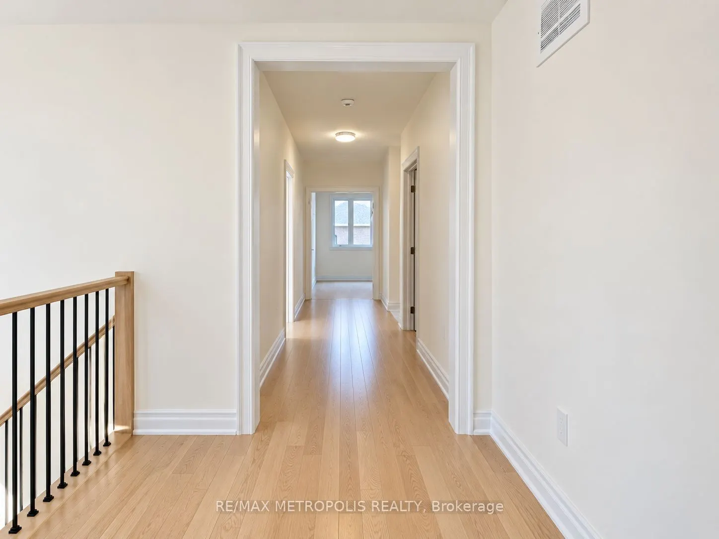 2224 Beckman Crescent
