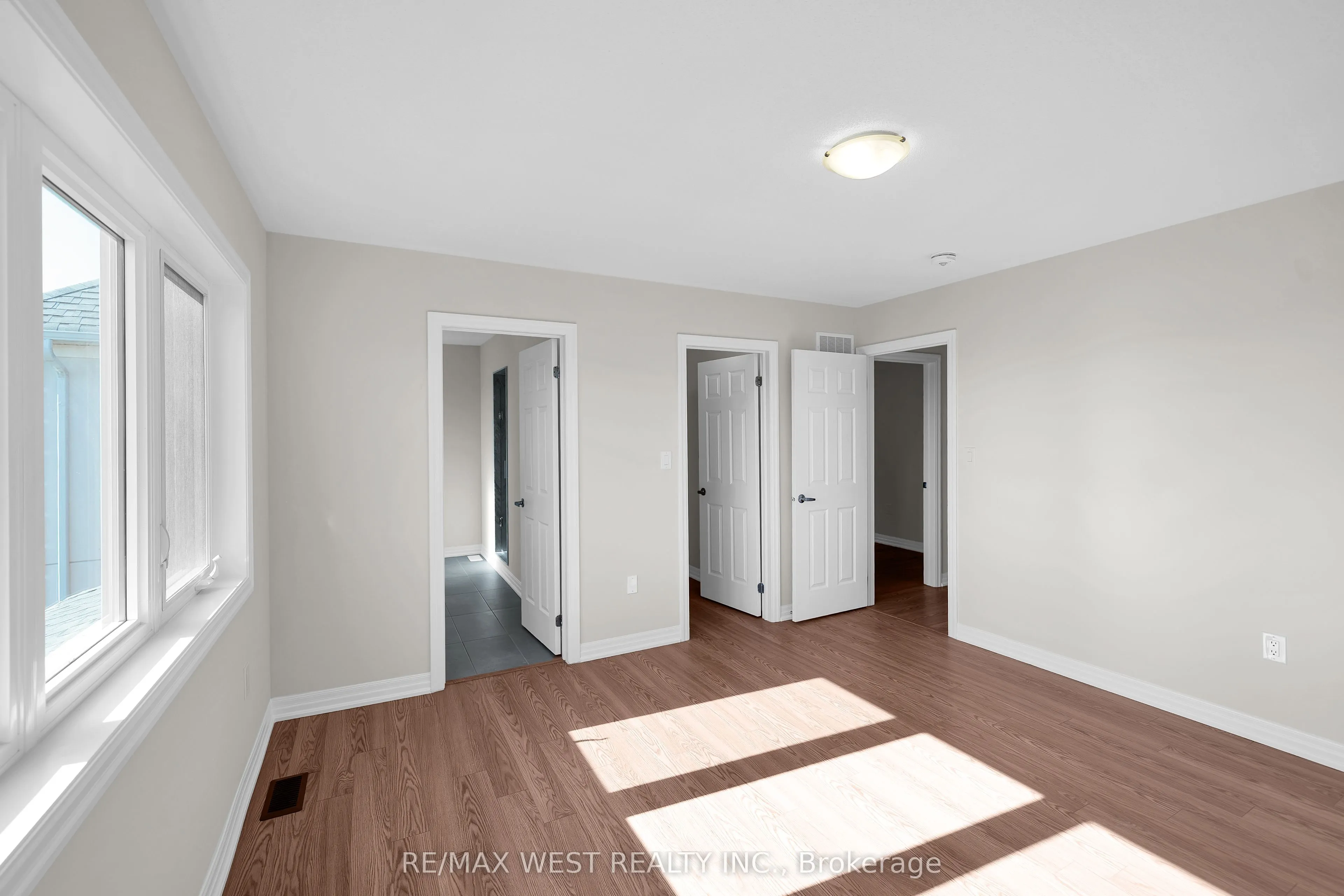 51 Northrop Avenue