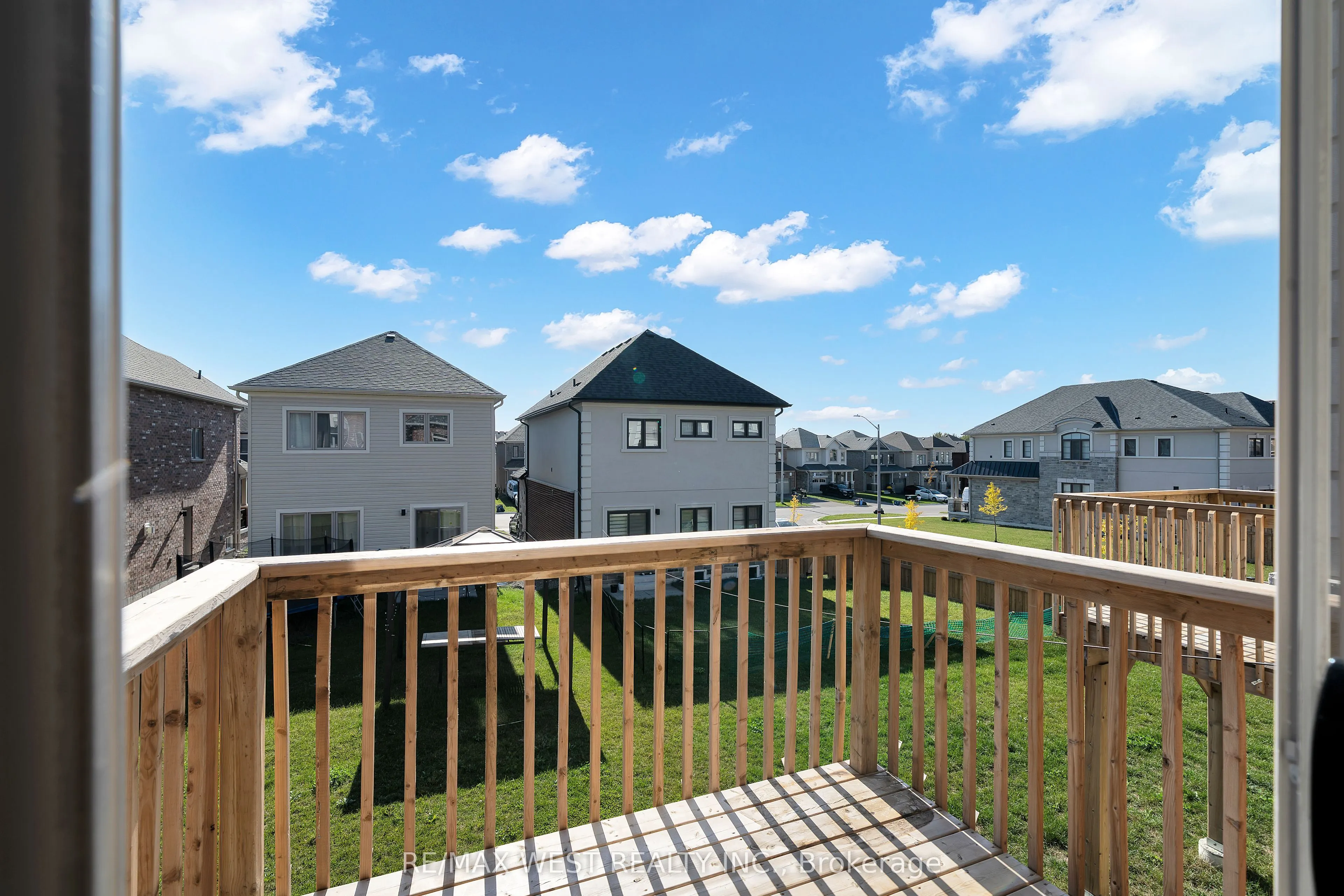 51 Northrop Avenue