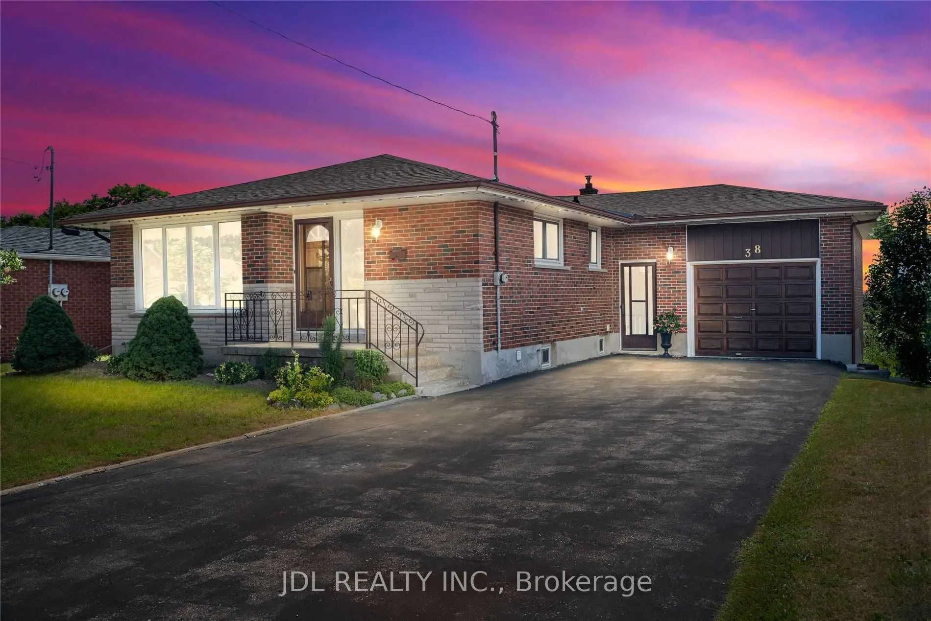 38 Grandview Street S #Main