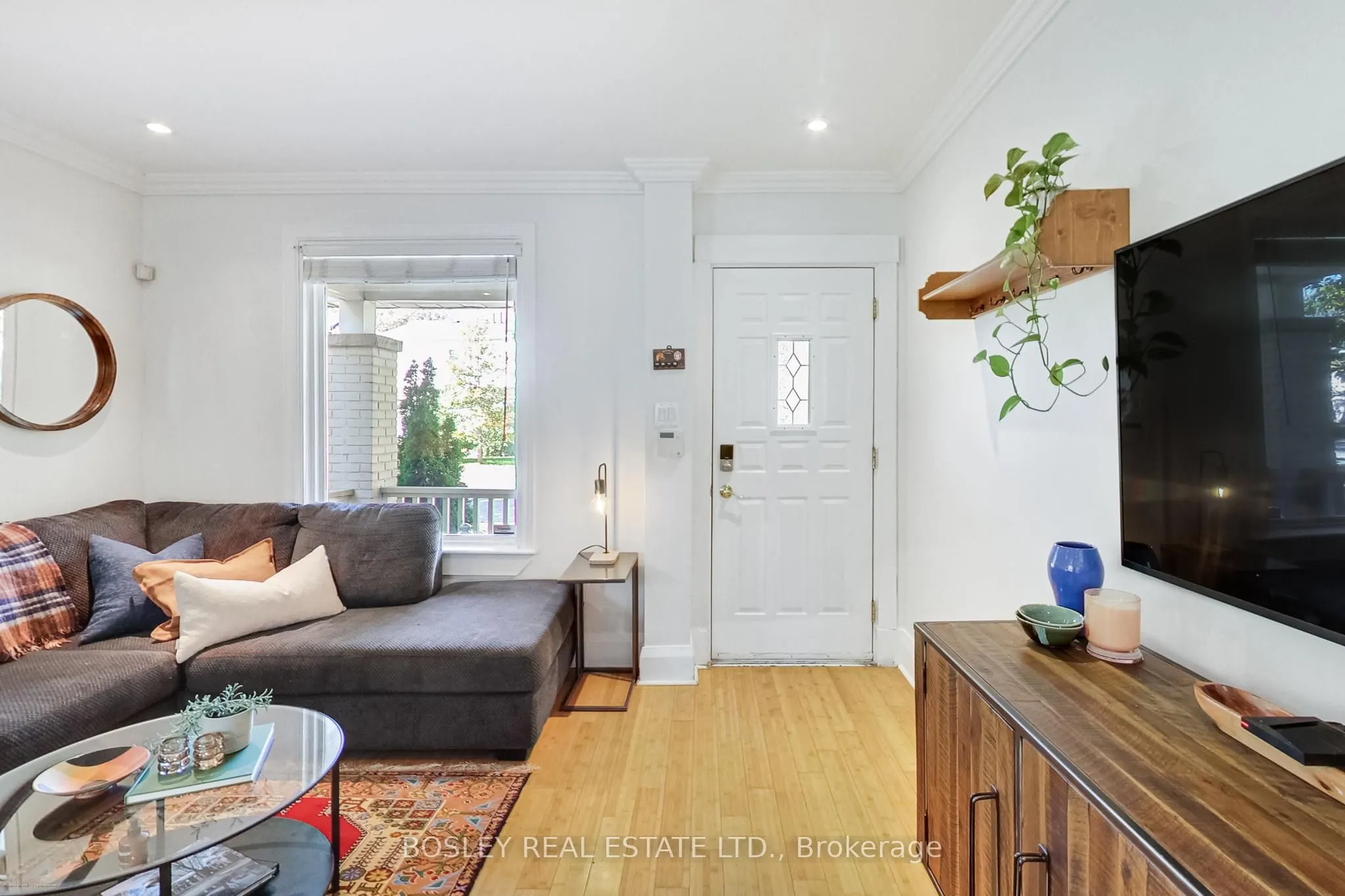 97 Oakcrest Avenue