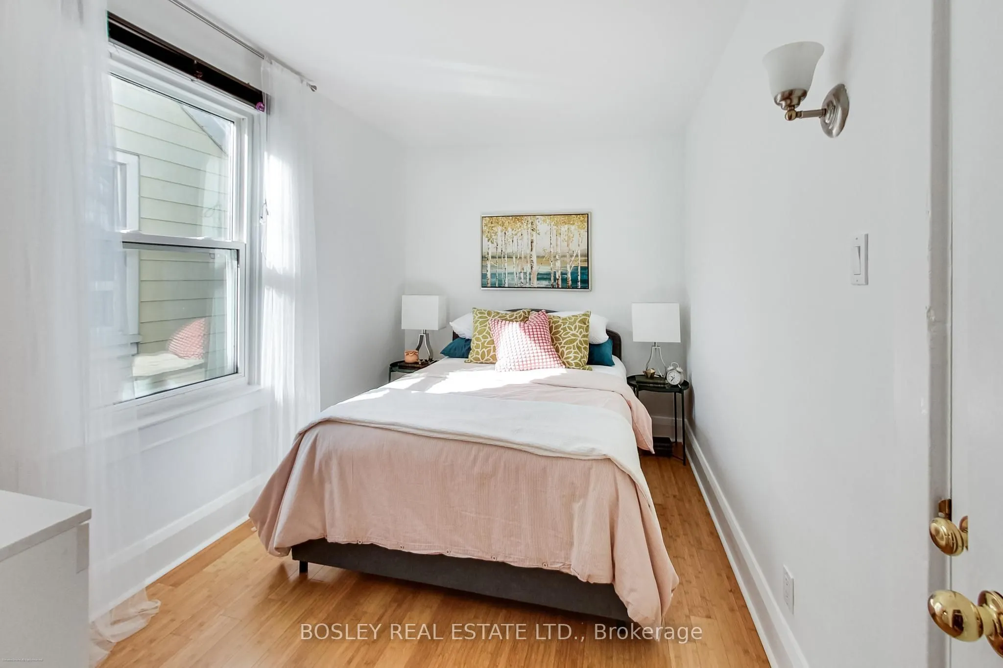 97 Oakcrest Avenue