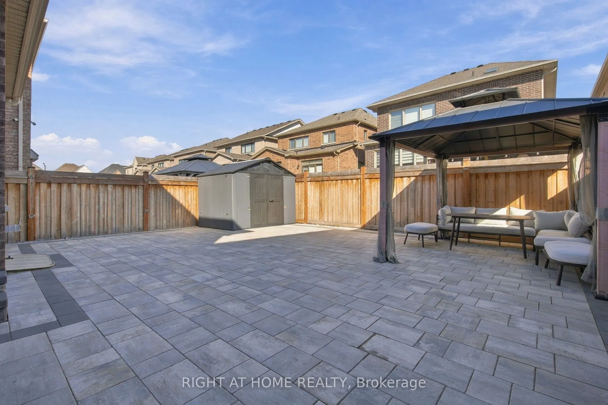 15 Ronald Street