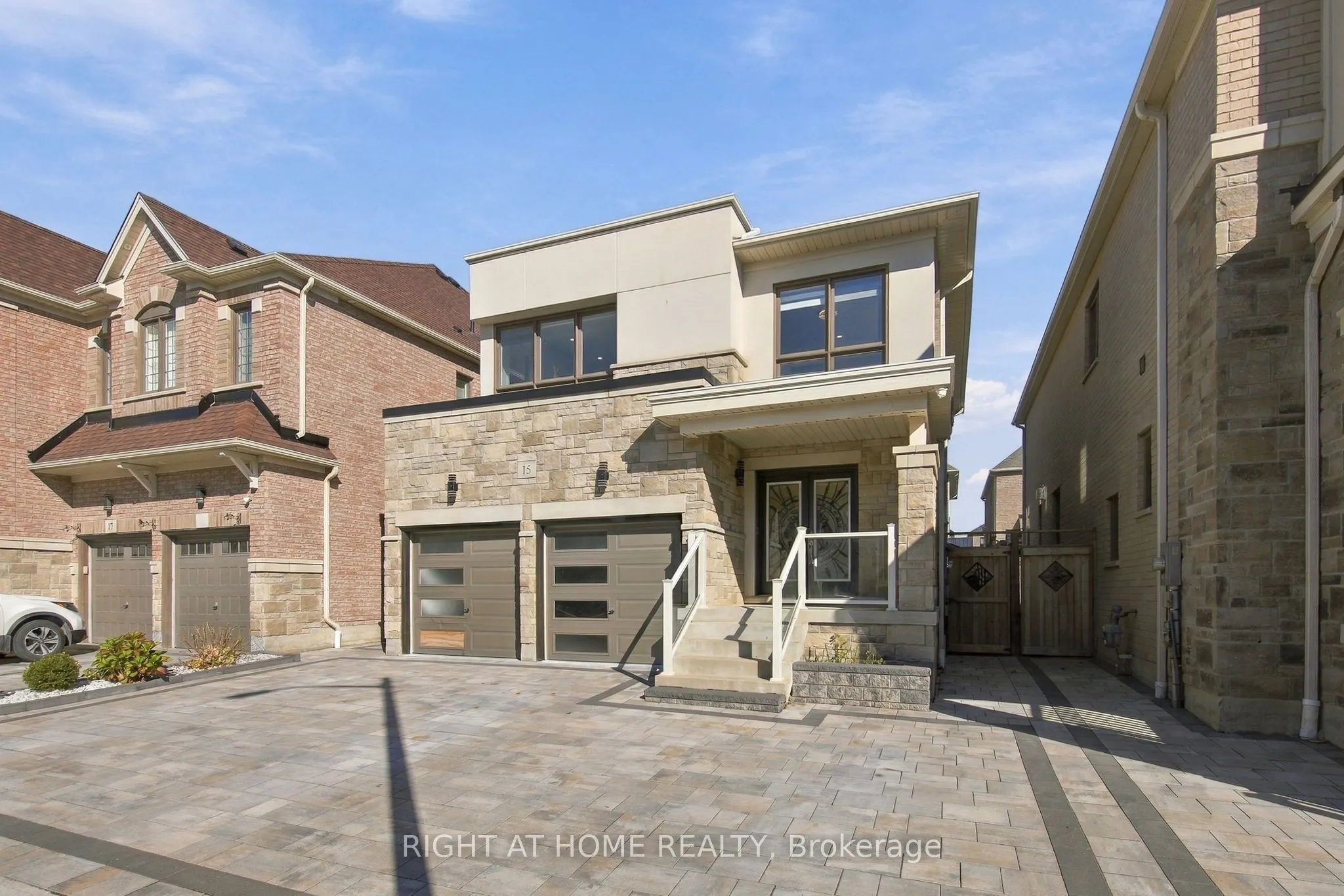 15 Ronald Street