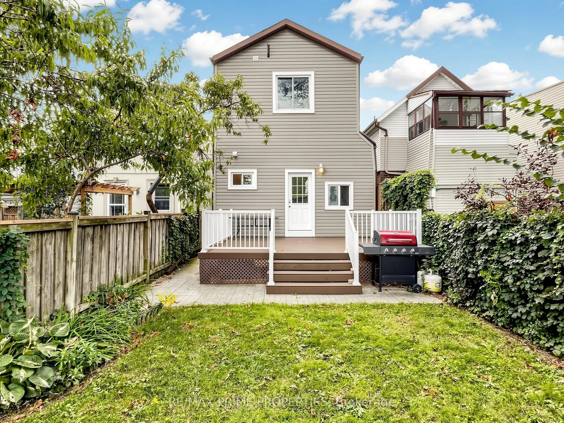 18 Dentonia Park Avenue