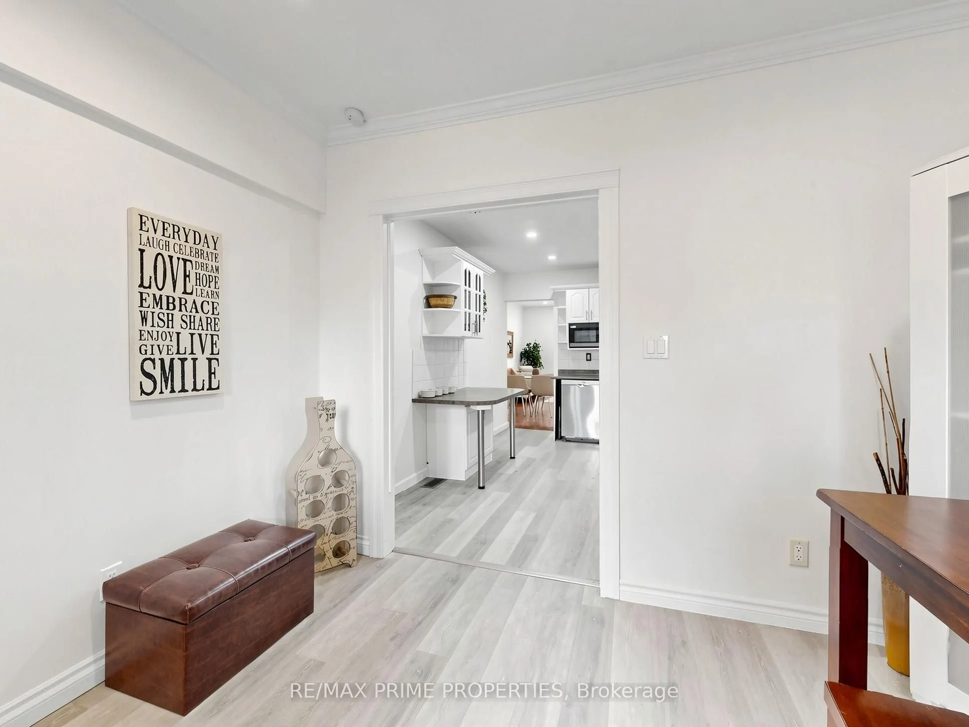 18 Dentonia Park Avenue