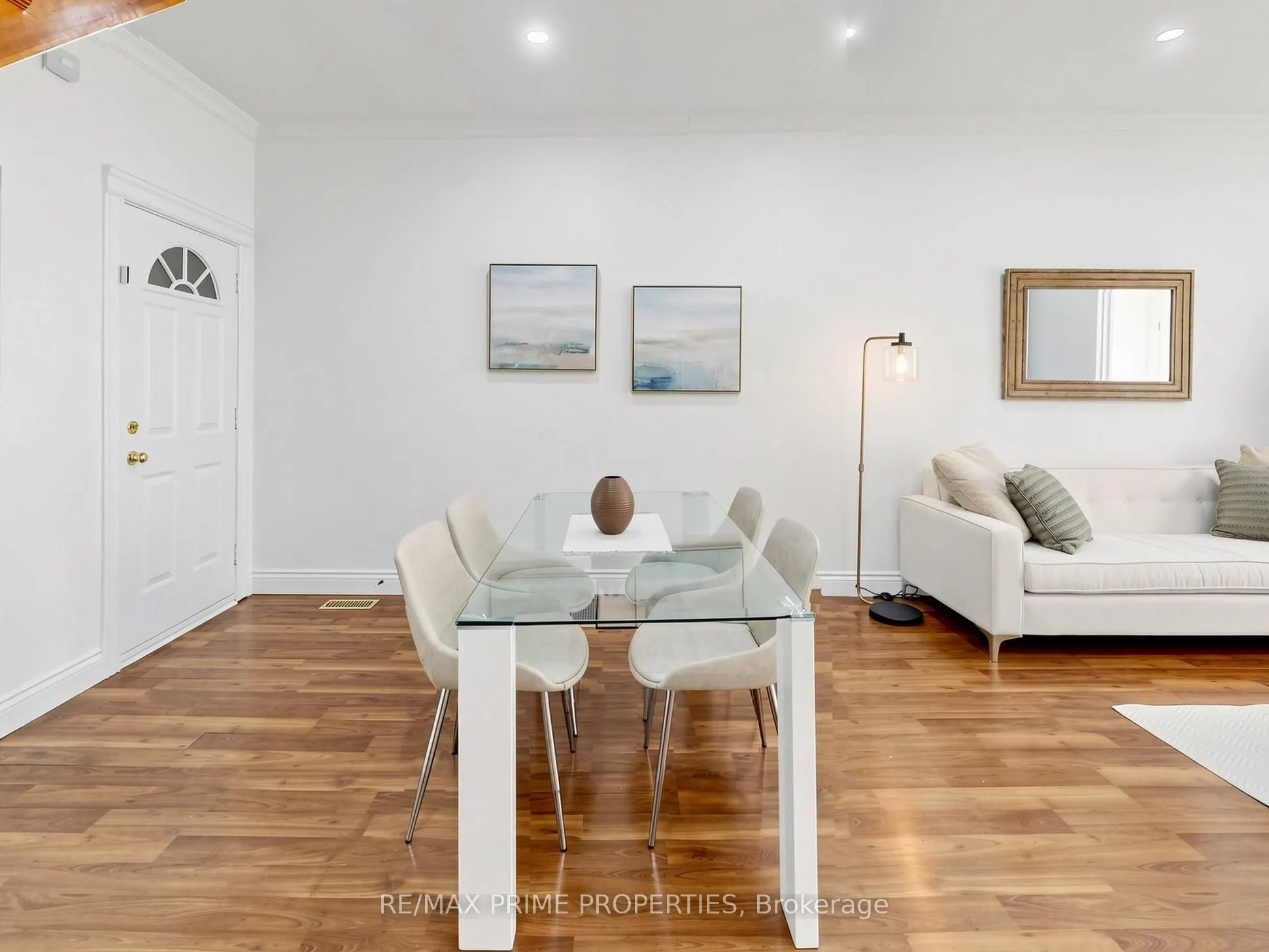 18 Dentonia Park Avenue