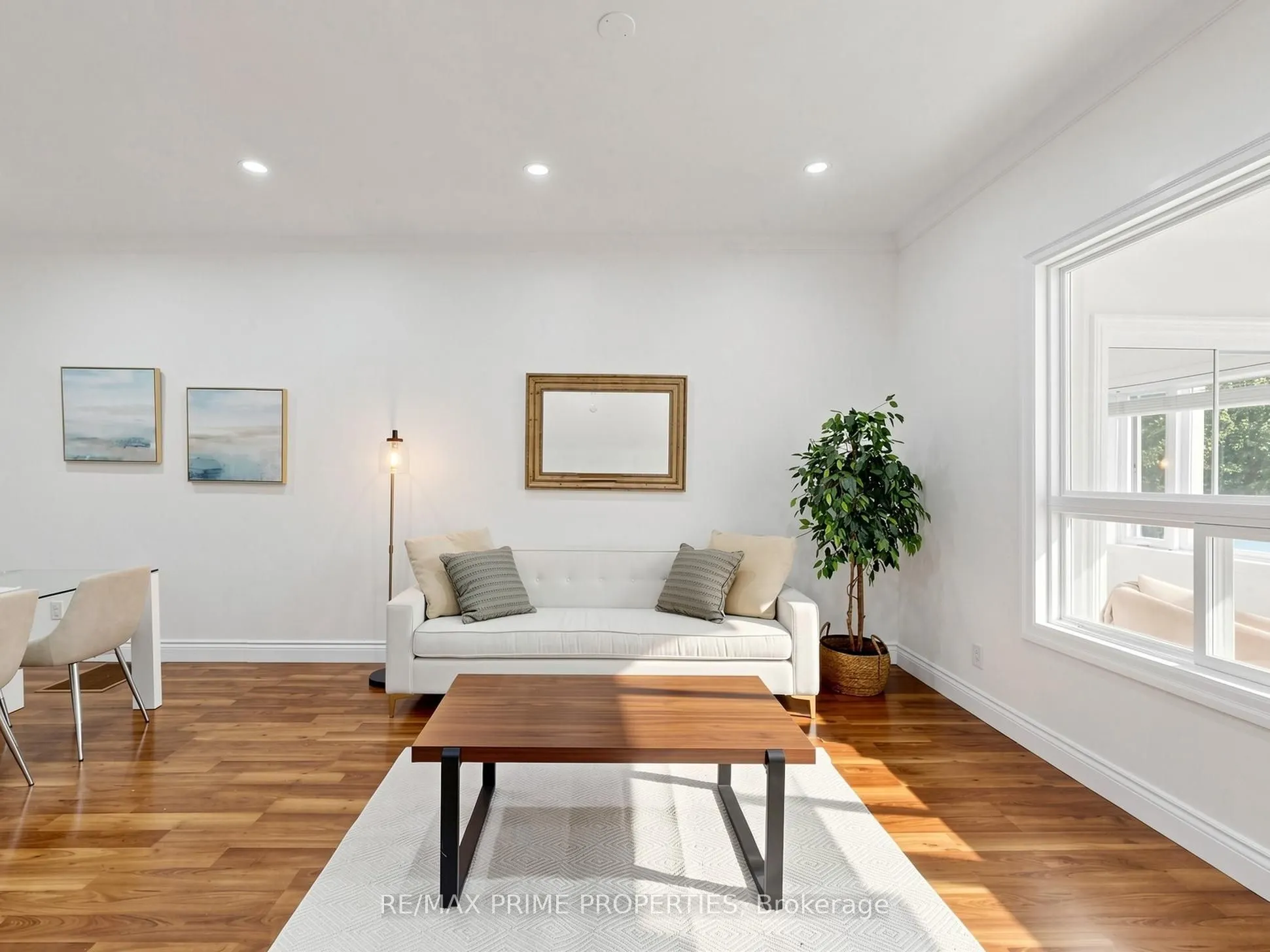 18 Dentonia Park Avenue