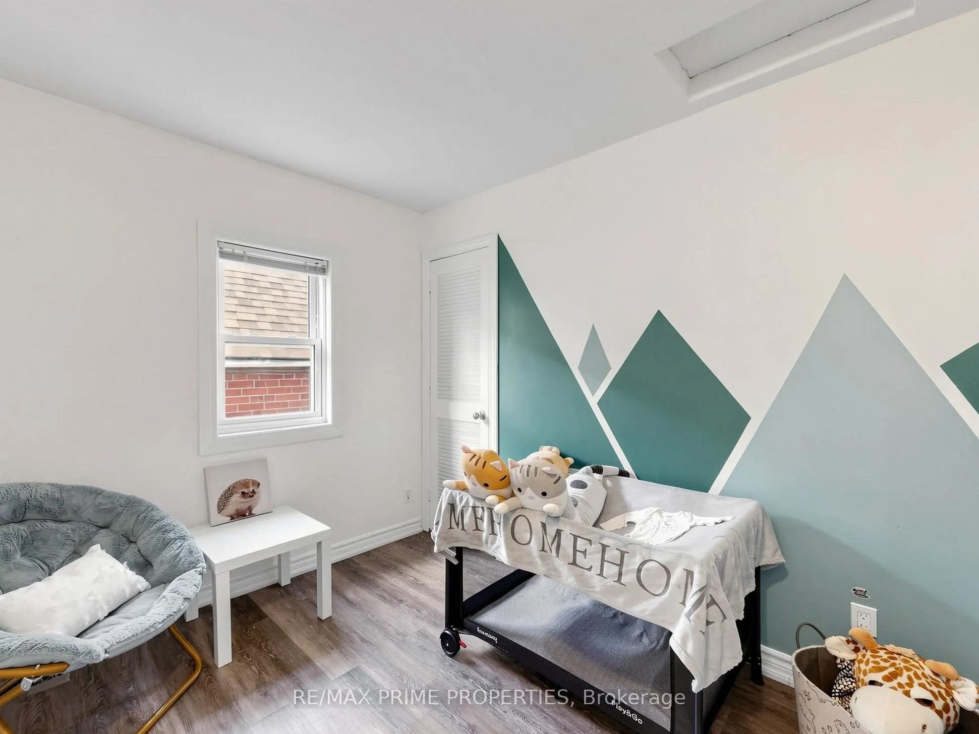 18 Dentonia Park Avenue