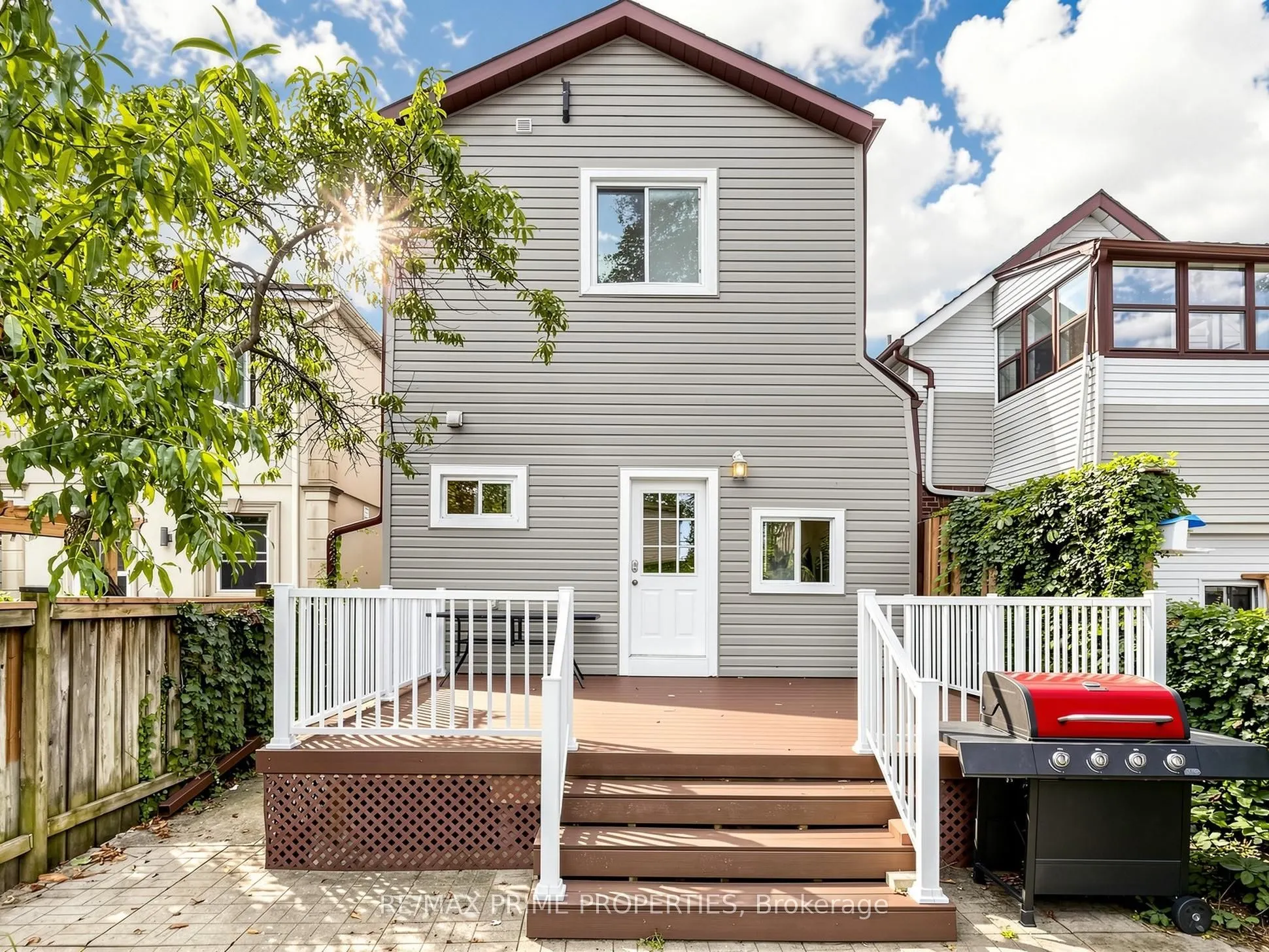 18 Dentonia Park Avenue