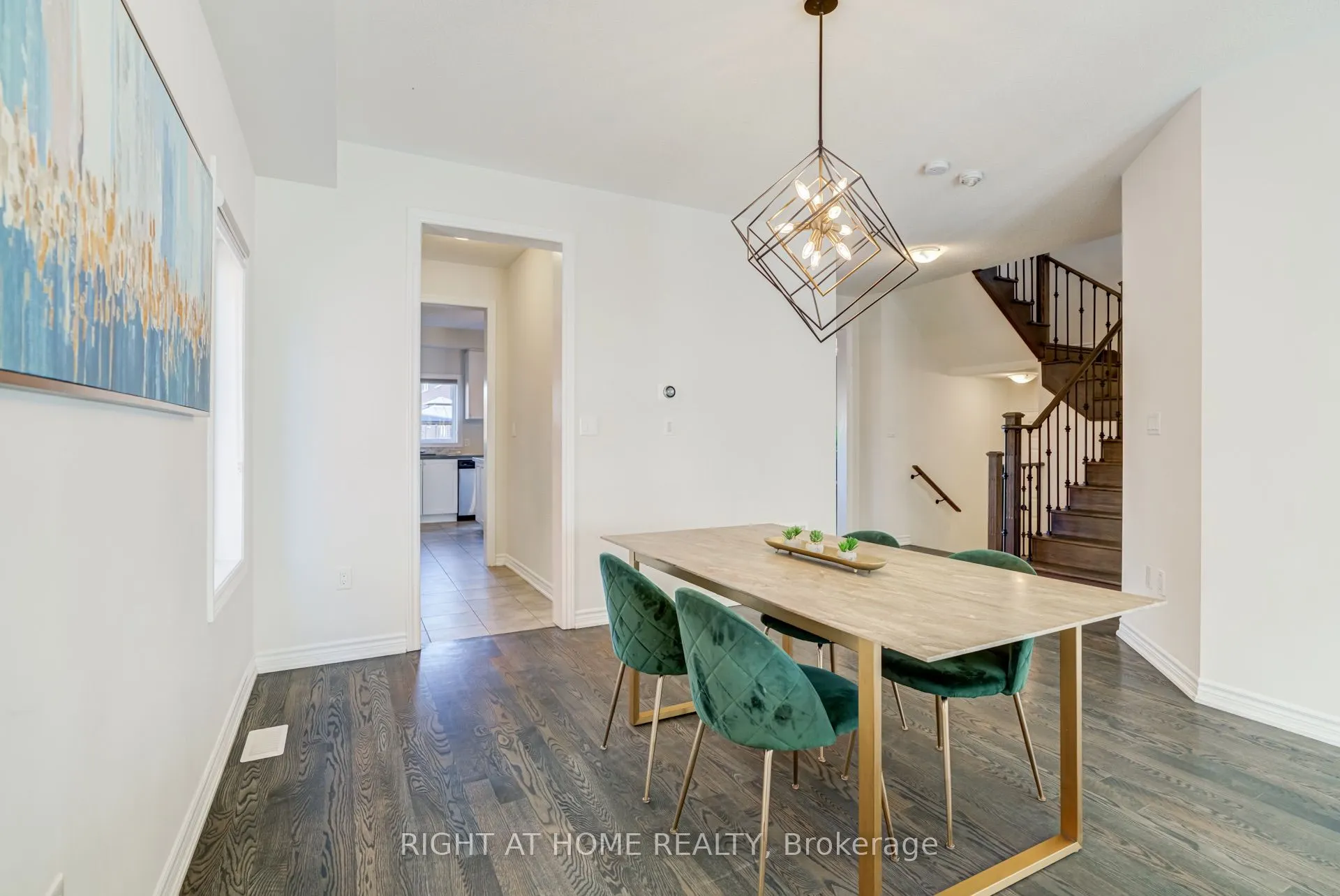 171 Crombie Street