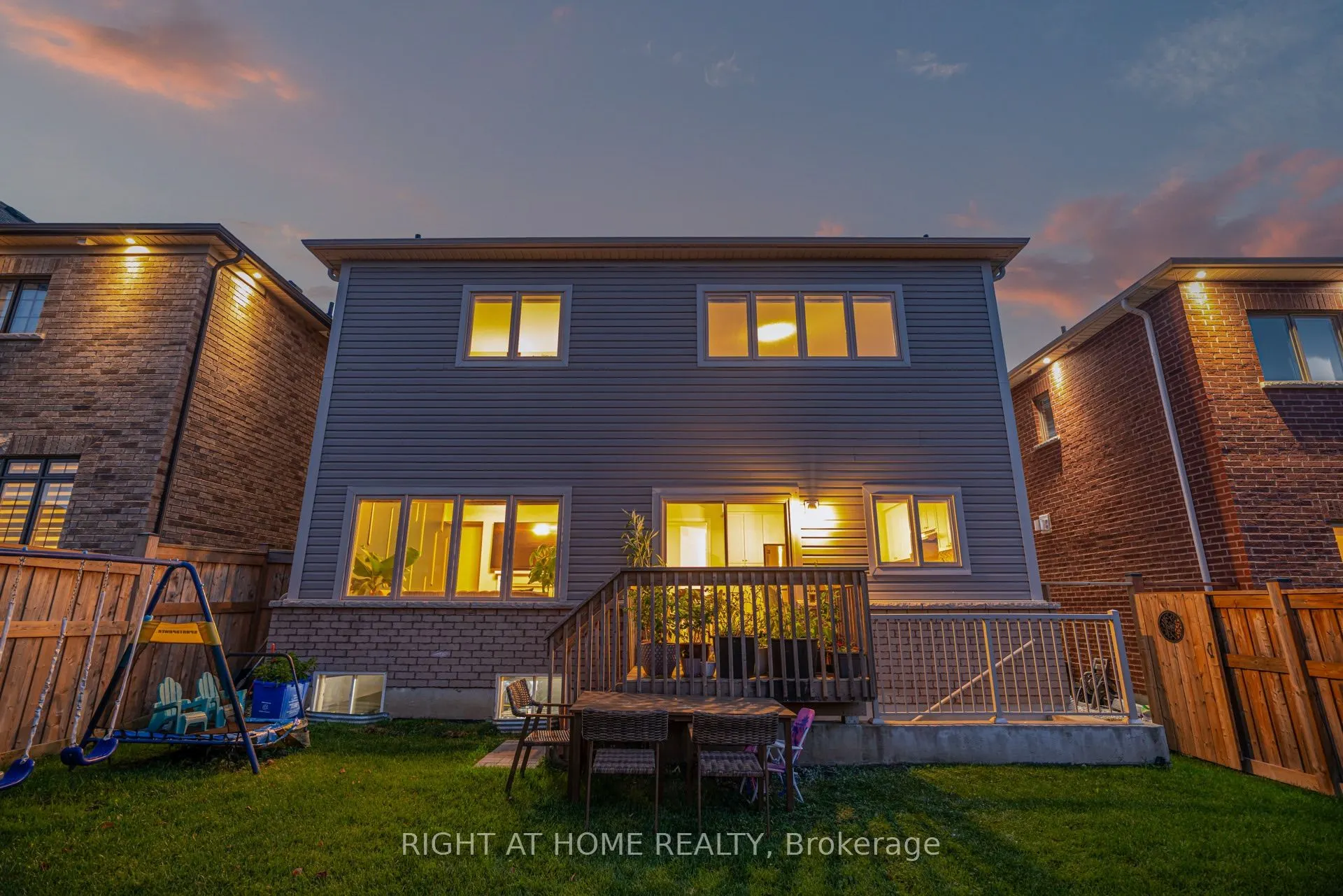 171 Crombie Street