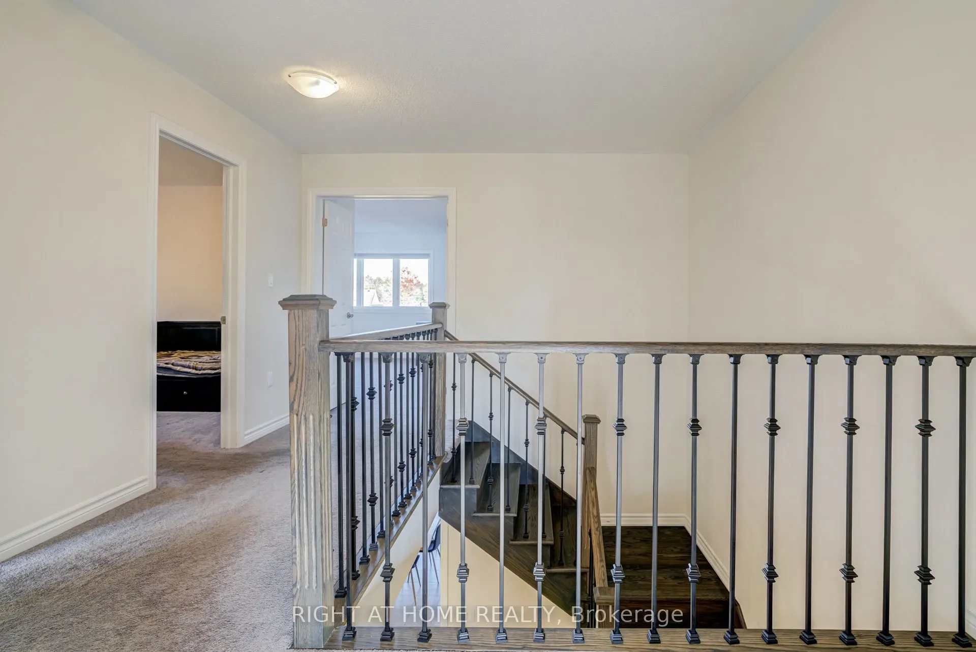 171 Crombie Street