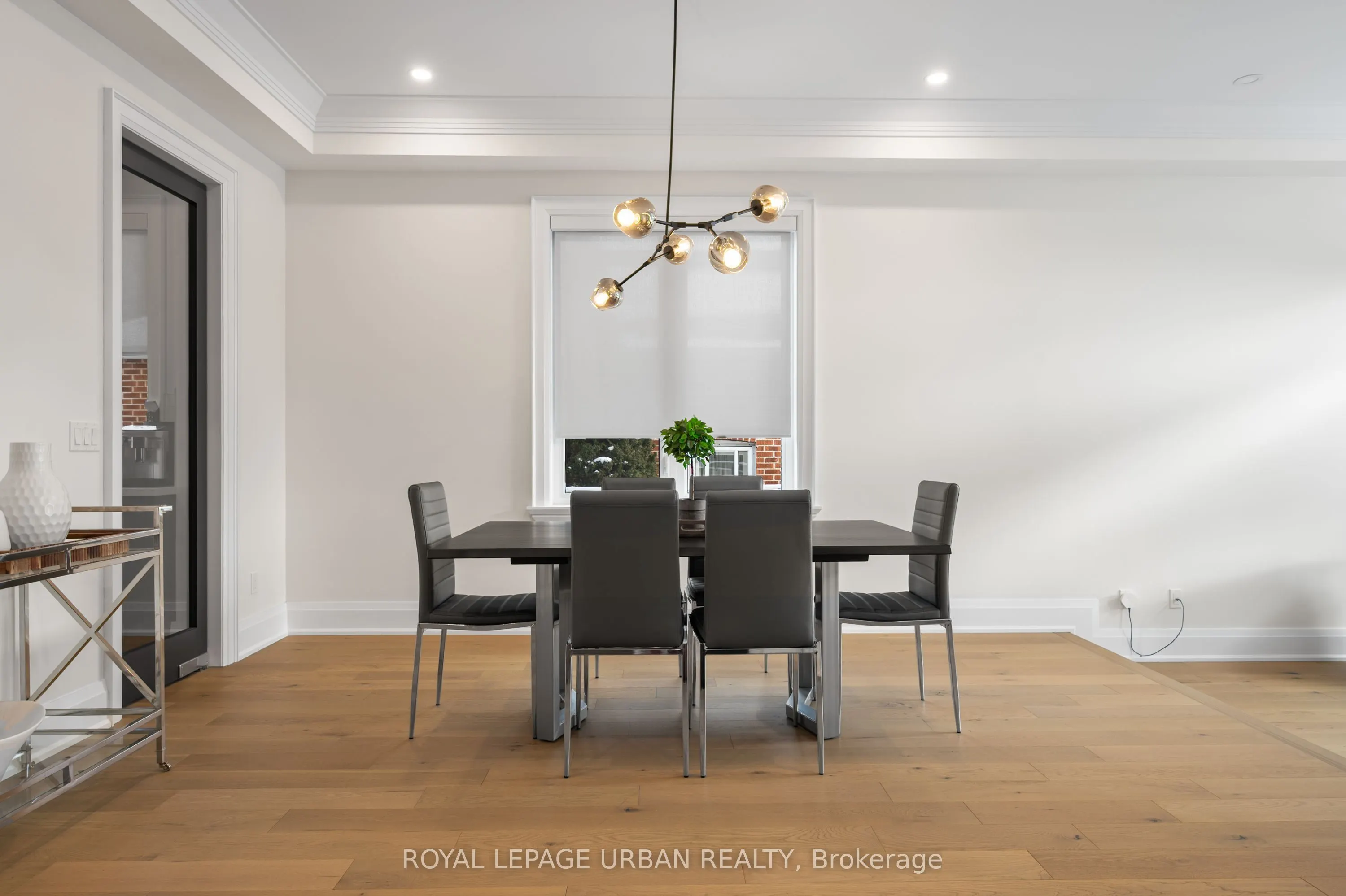 2540 St Clair Avenue E