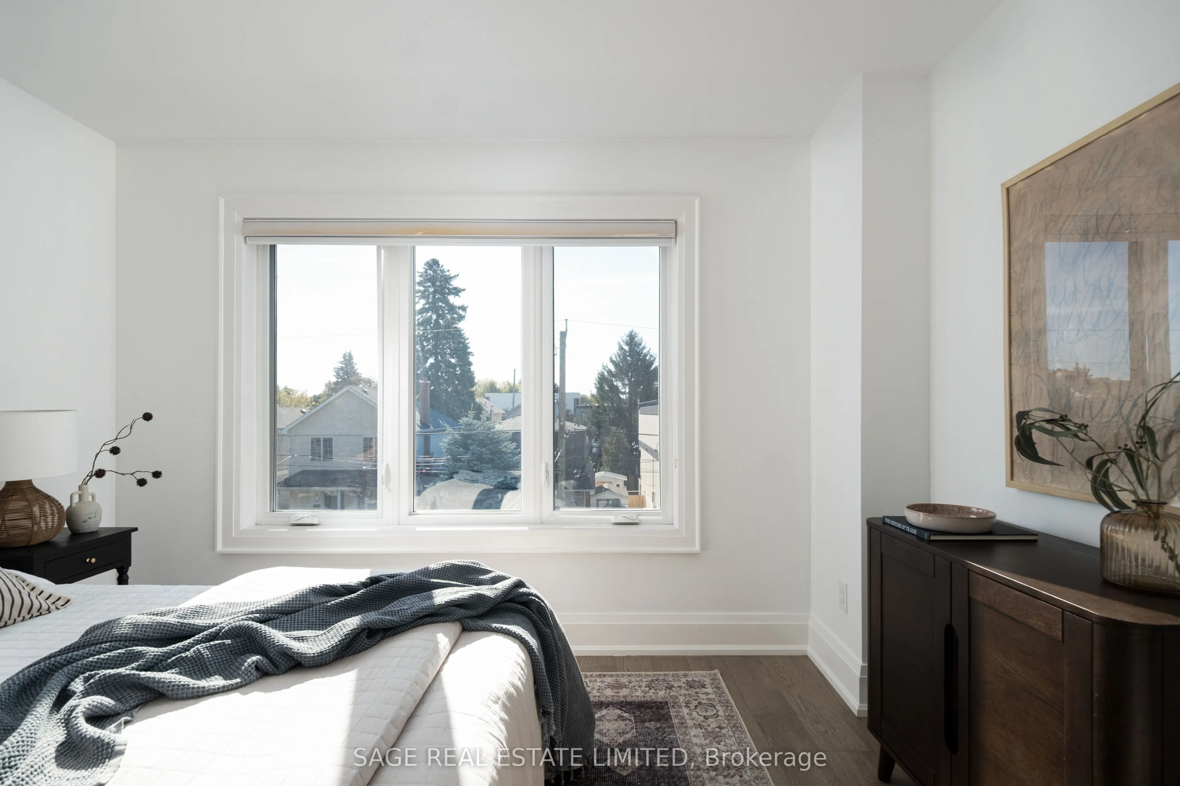 60 Rhydwen Avenue