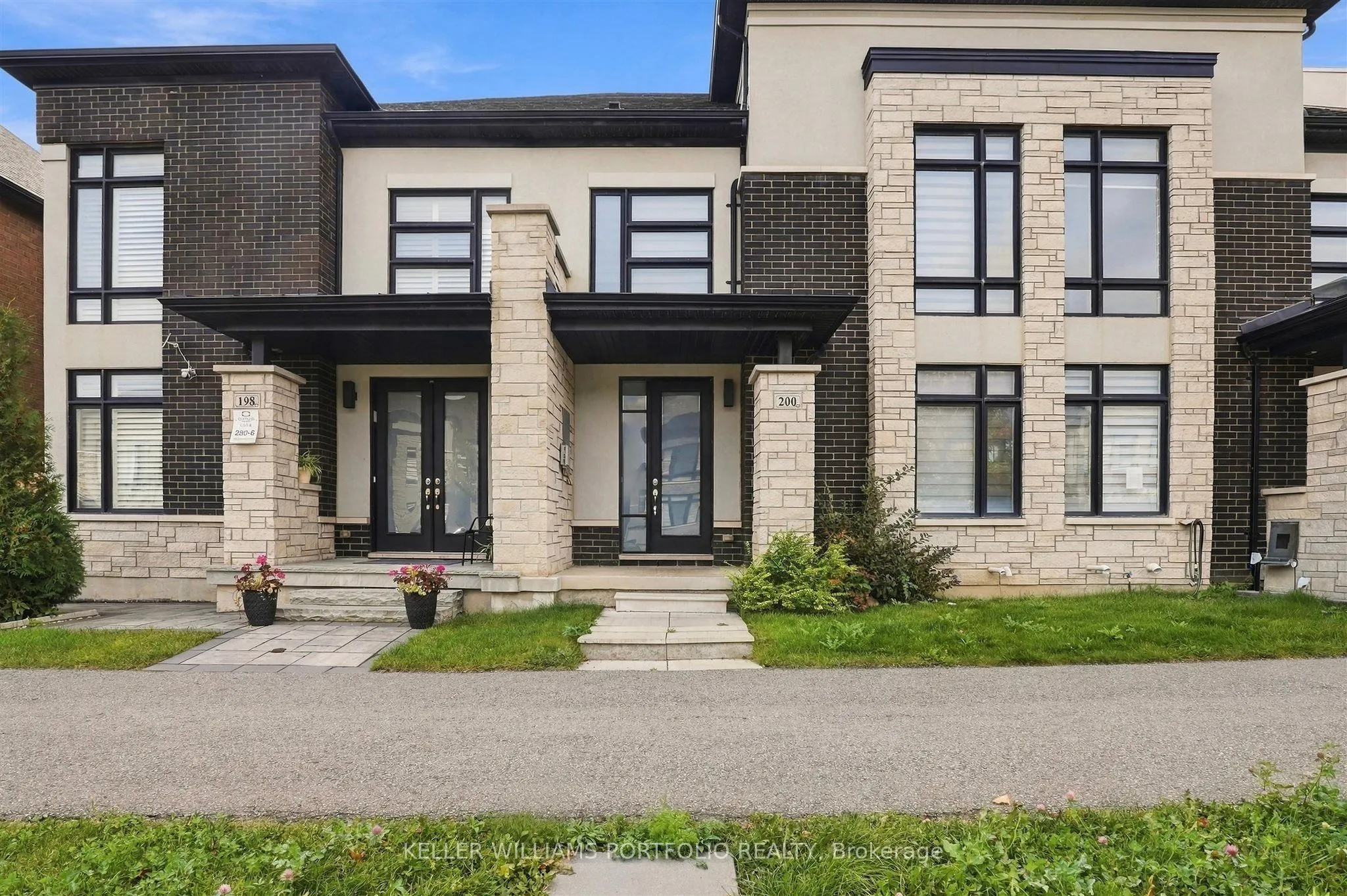 200 Coronation Road