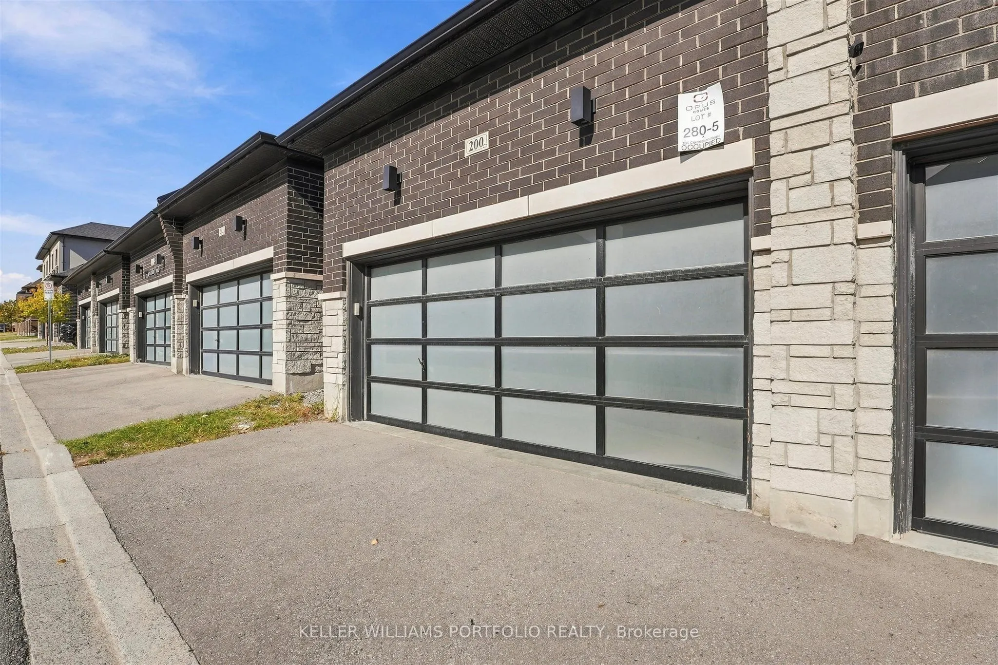 200 Coronation Road
