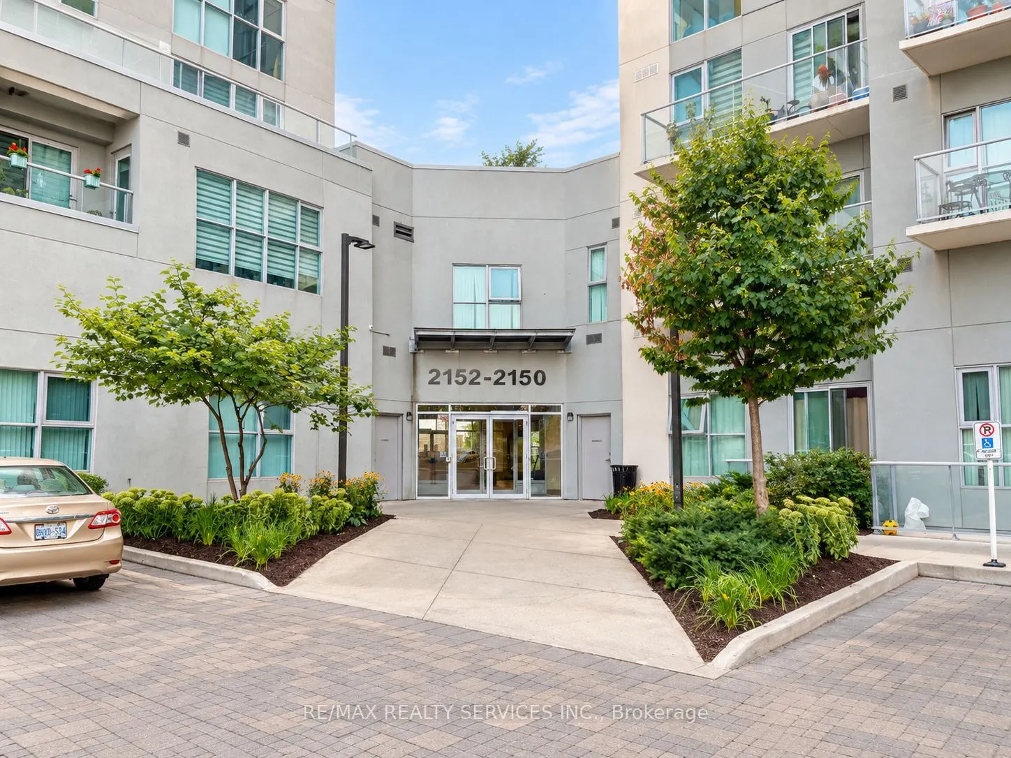 2150 Lawrence Avenue E #1806