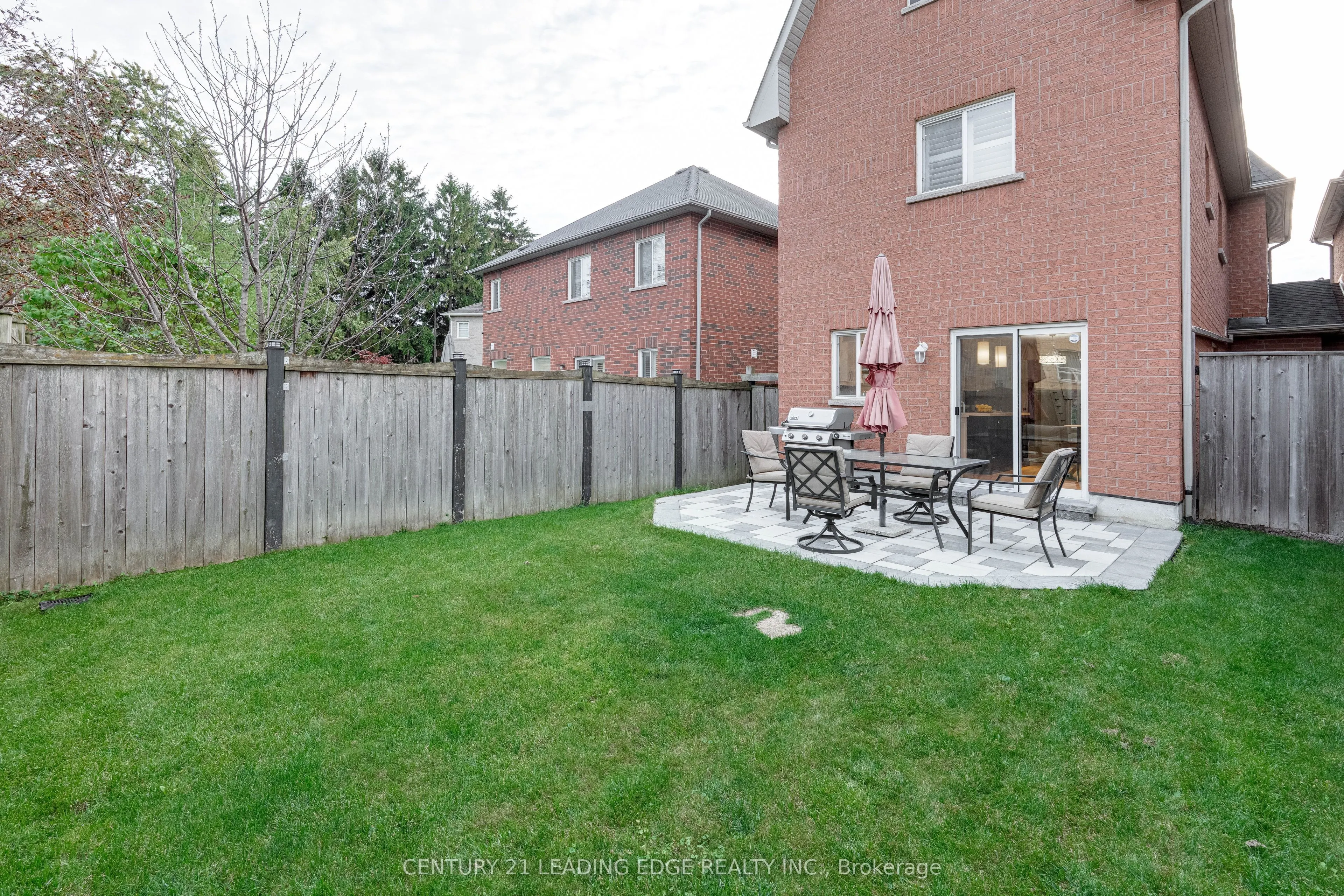 33 Neill Avenue