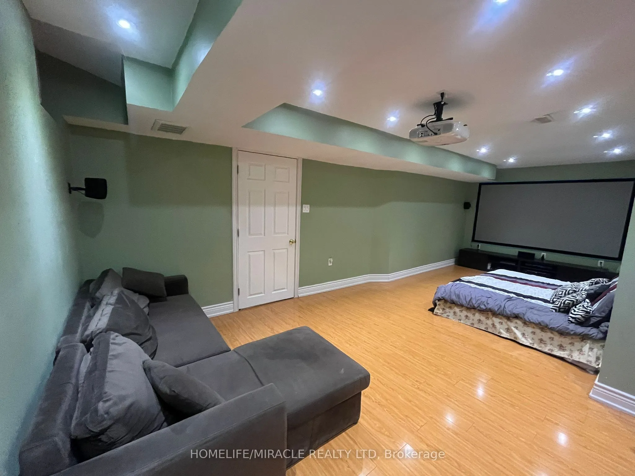 29 Hummingbird Drive