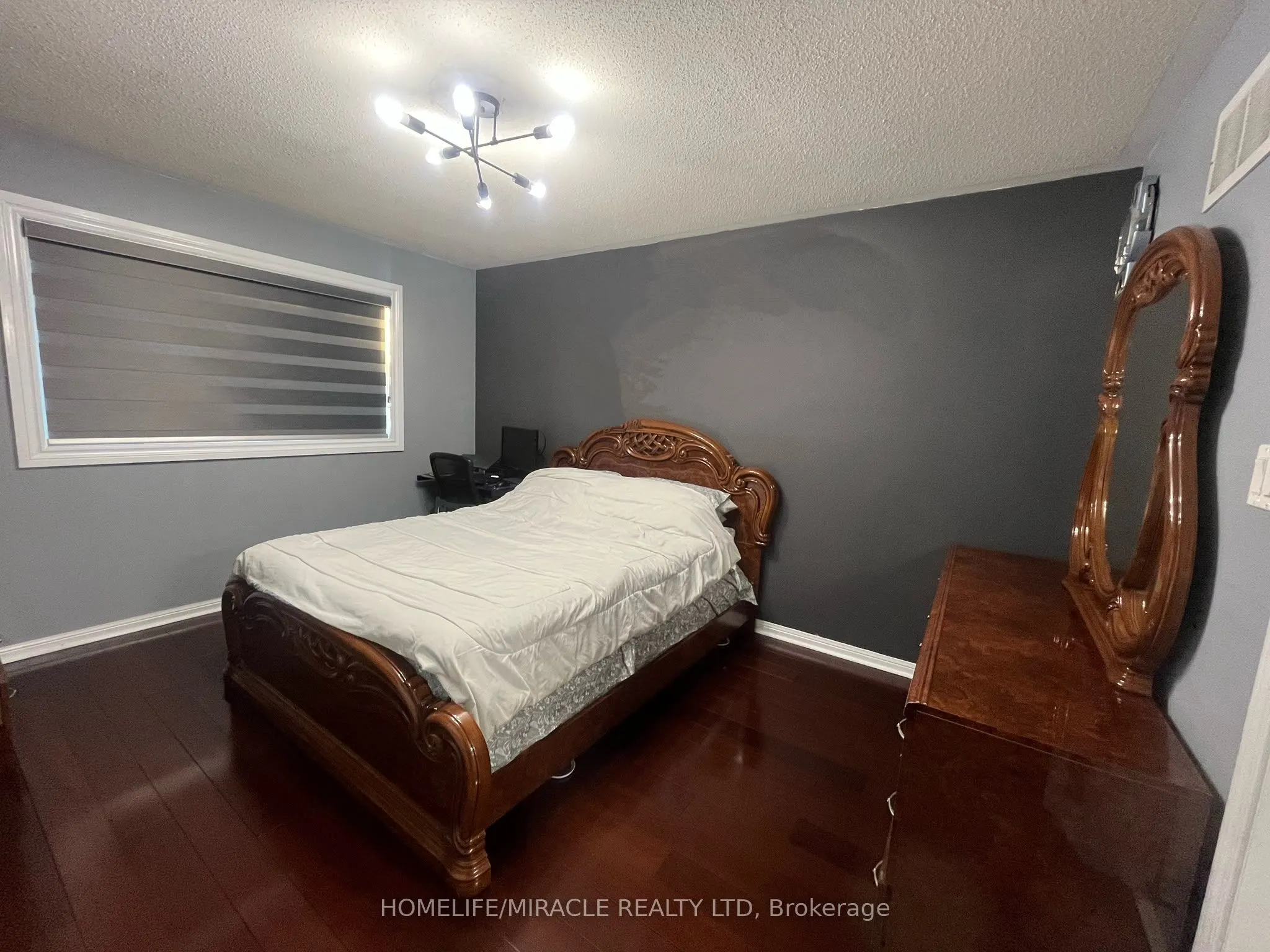 29 Hummingbird Drive