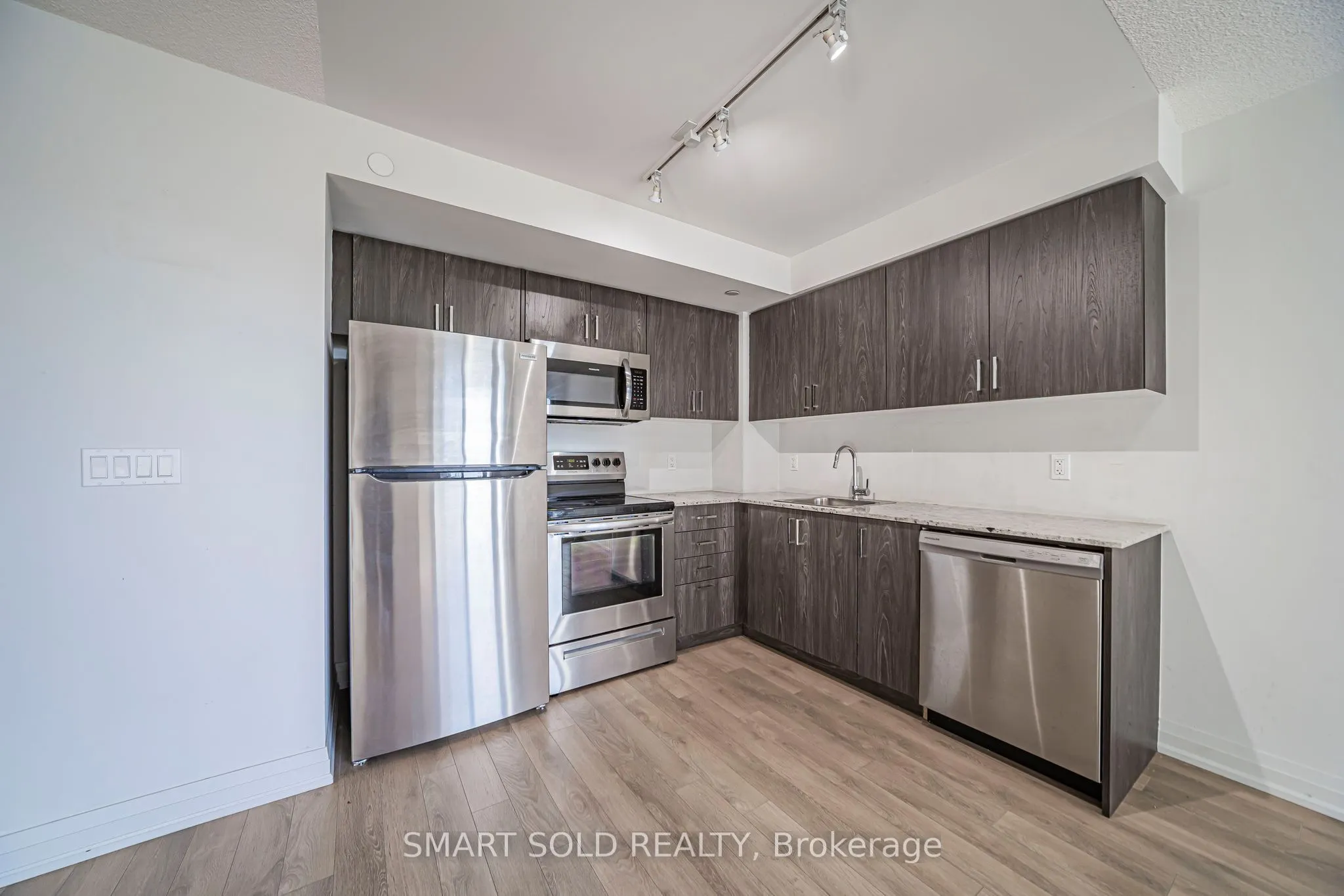 20 Meadowglen Place #329