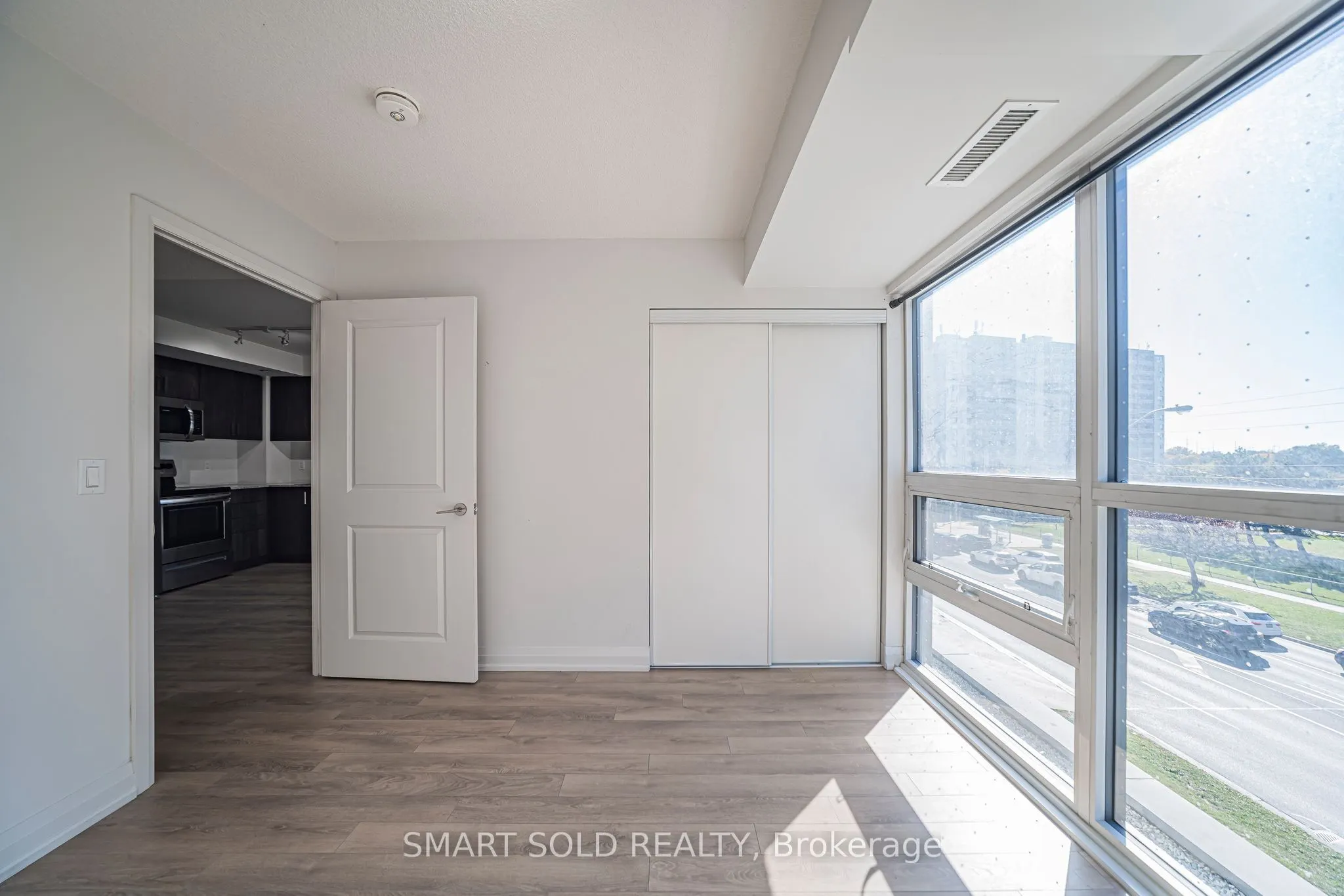 20 Meadowglen Place #329