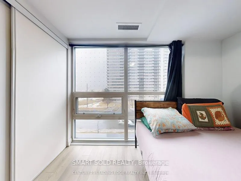 20 Meadowglen Place #329