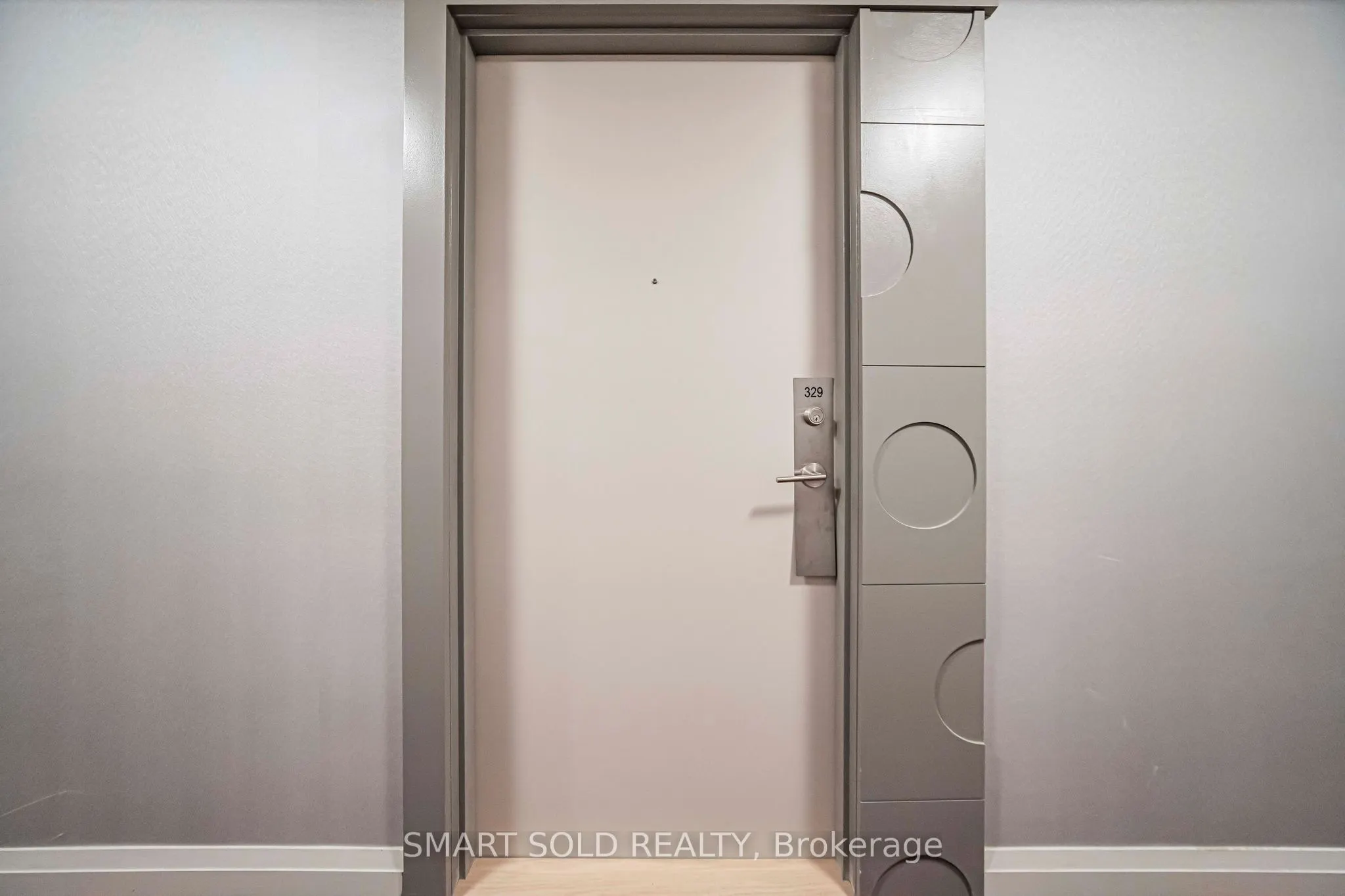 20 Meadowglen Place #329