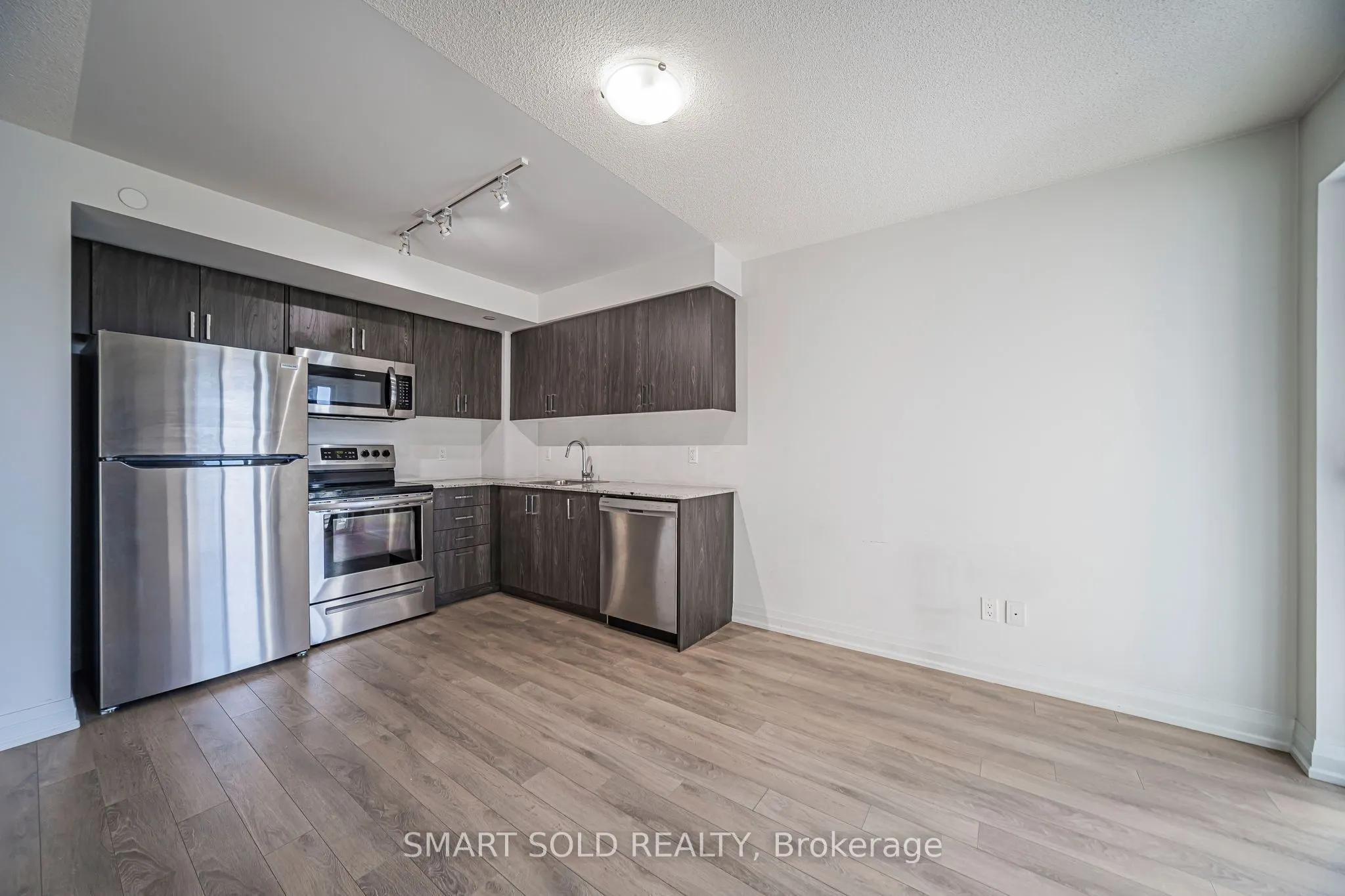 20 Meadowglen Place #329