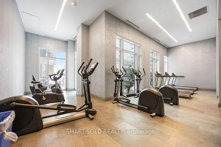 20 Meadowglen Place #329