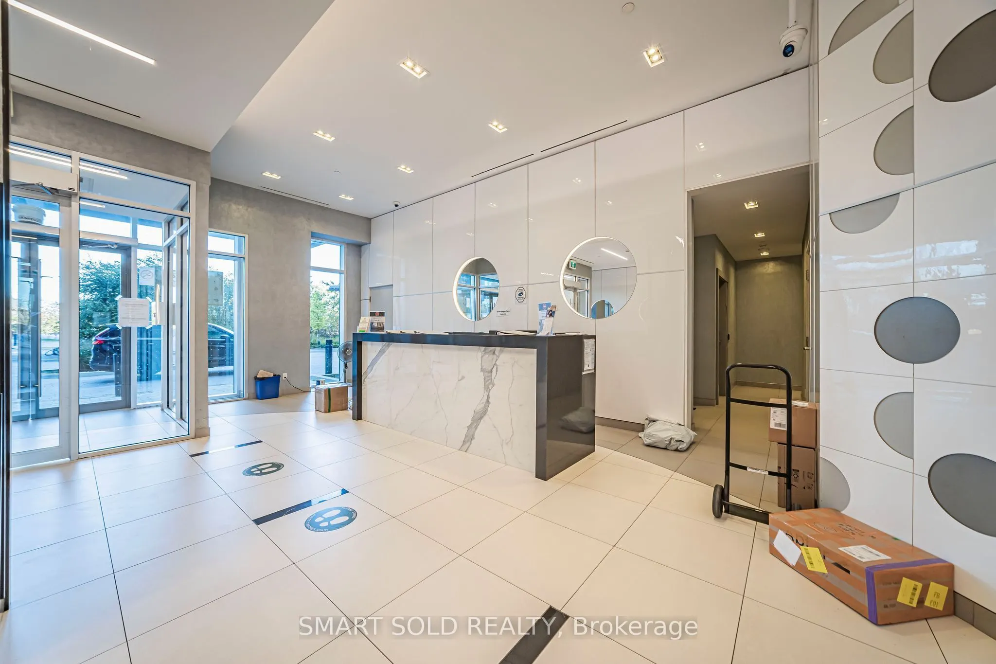 20 Meadowglen Place #329