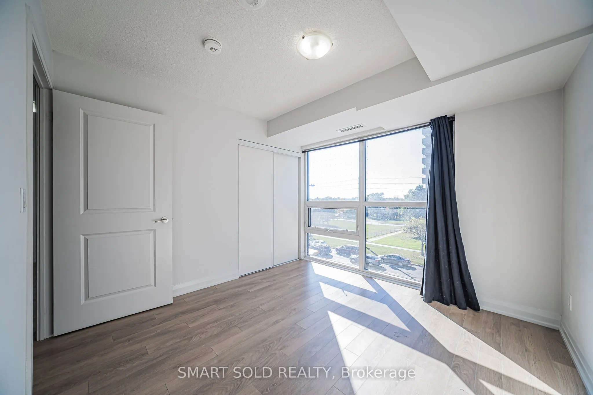 20 Meadowglen Place #329