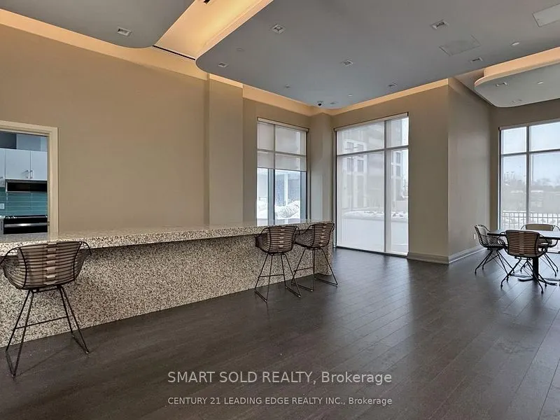 20 Meadowglen Place #329