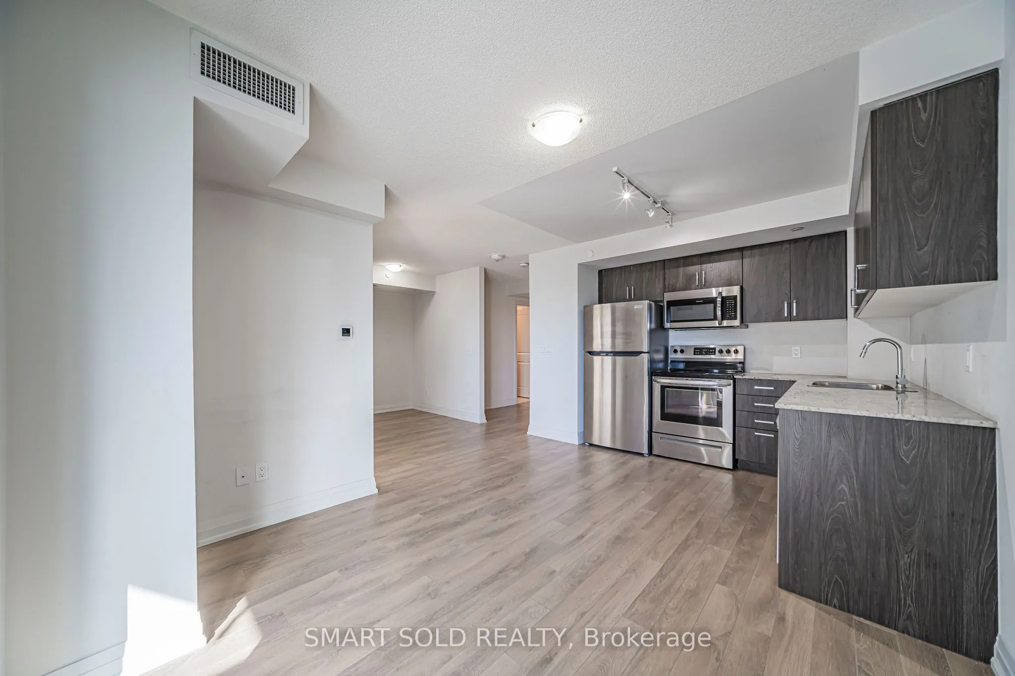 20 Meadowglen Place #329