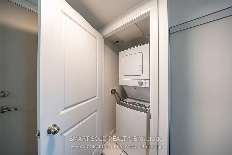 20 Meadowglen Place #329