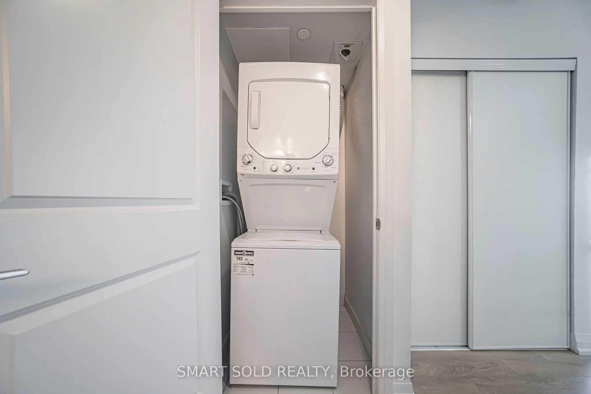 20 Meadowglen Place #329