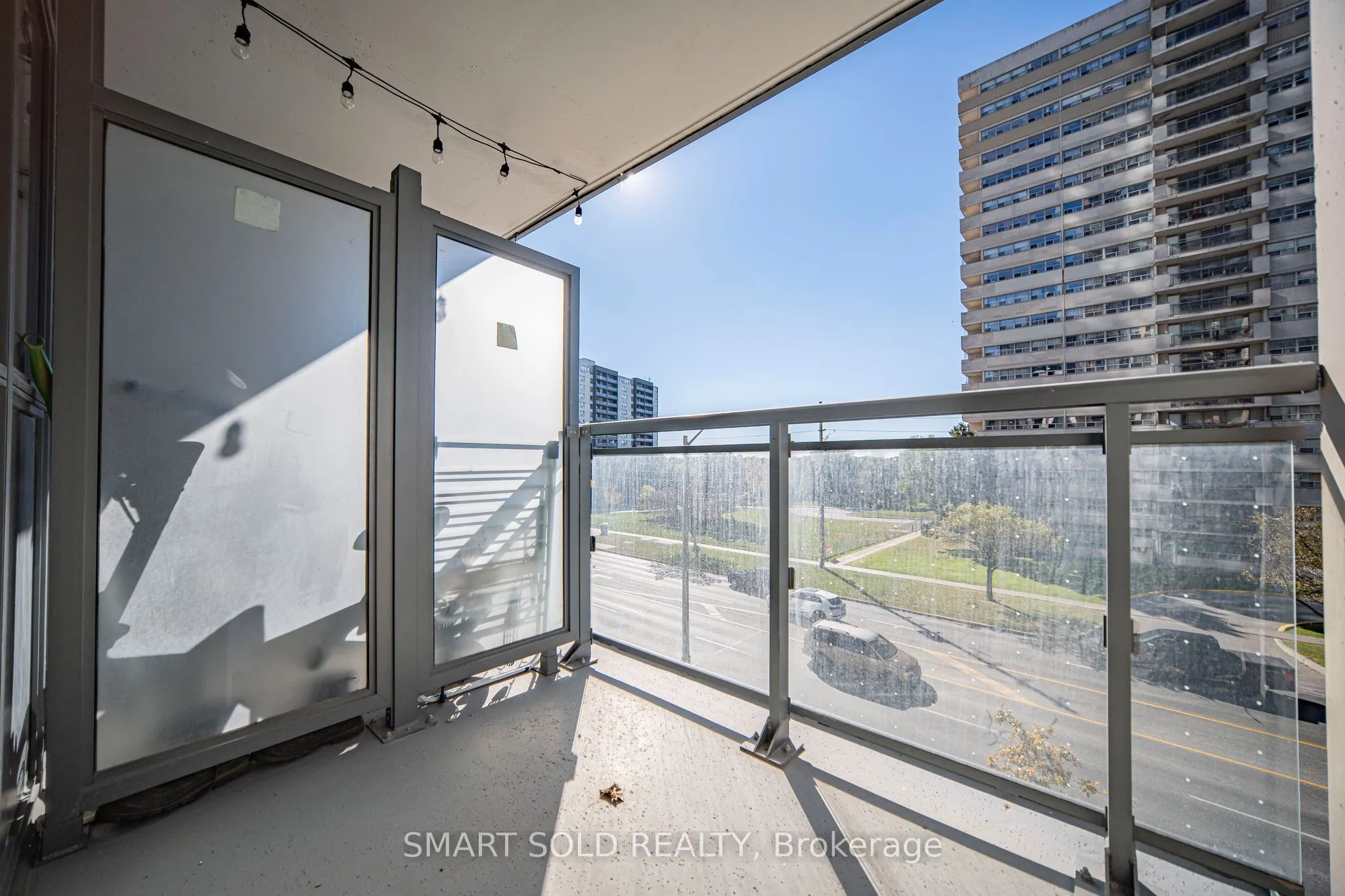 20 Meadowglen Place #329