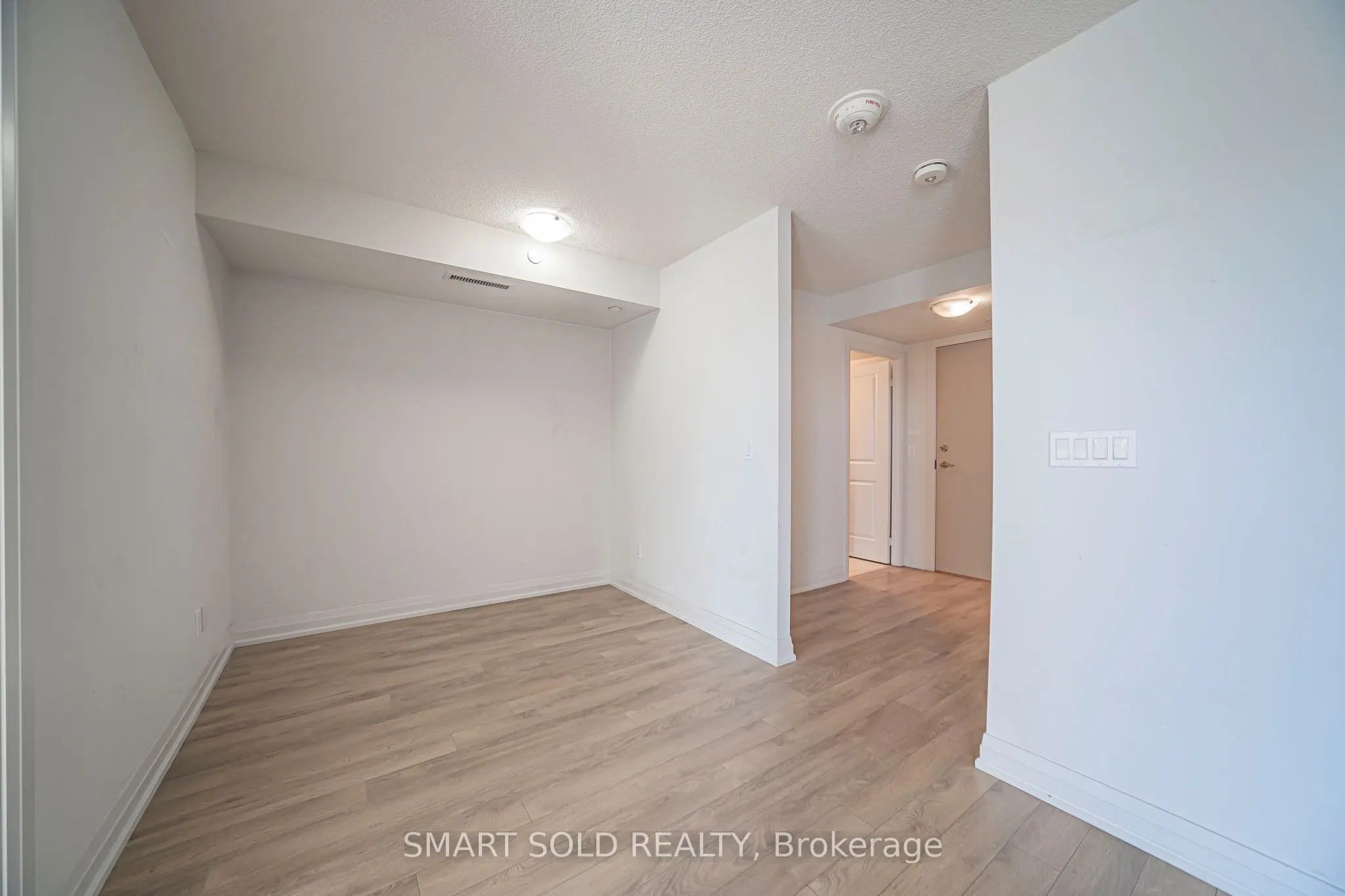 20 Meadowglen Place #329