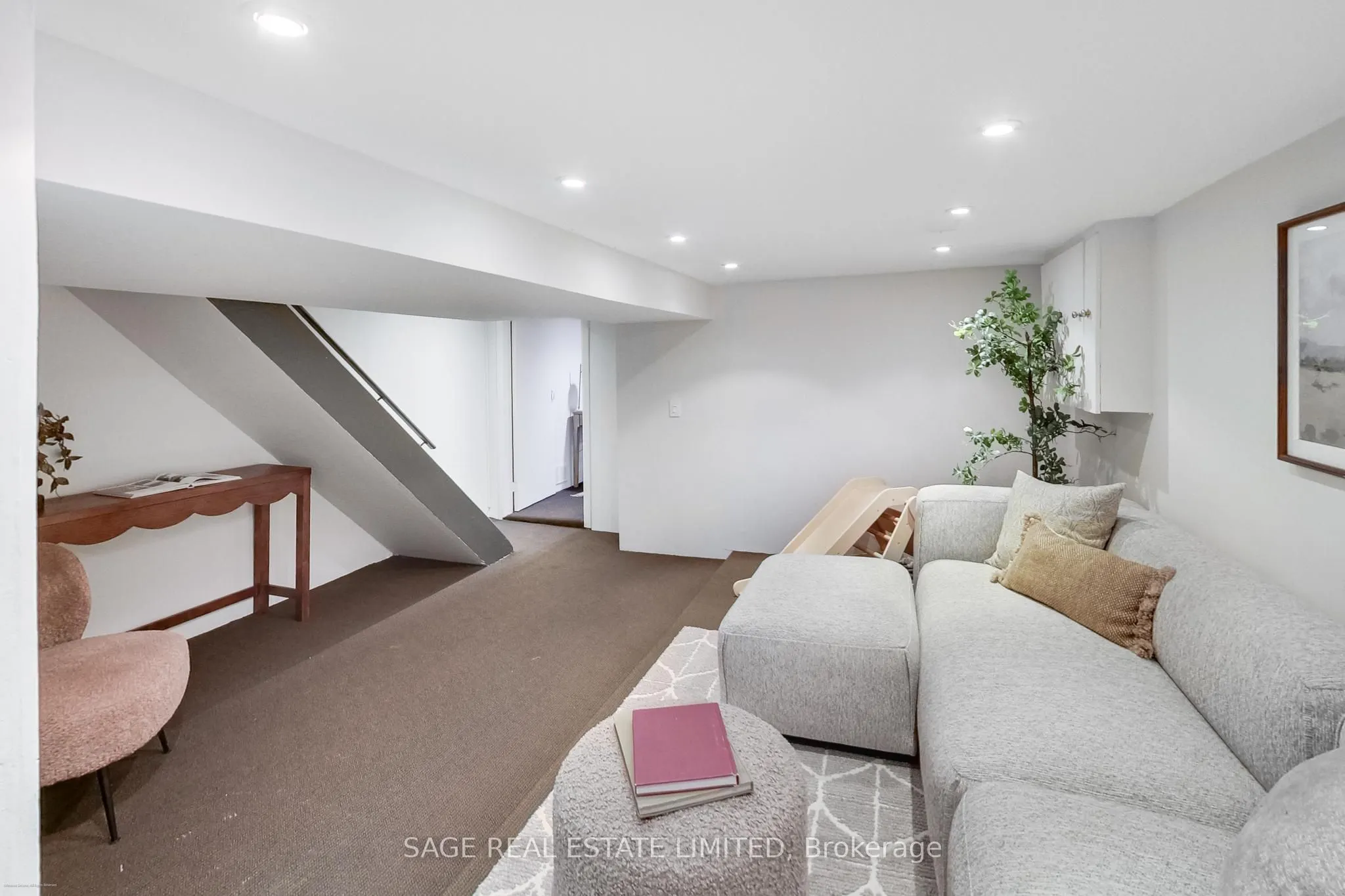 346 Leslie Street